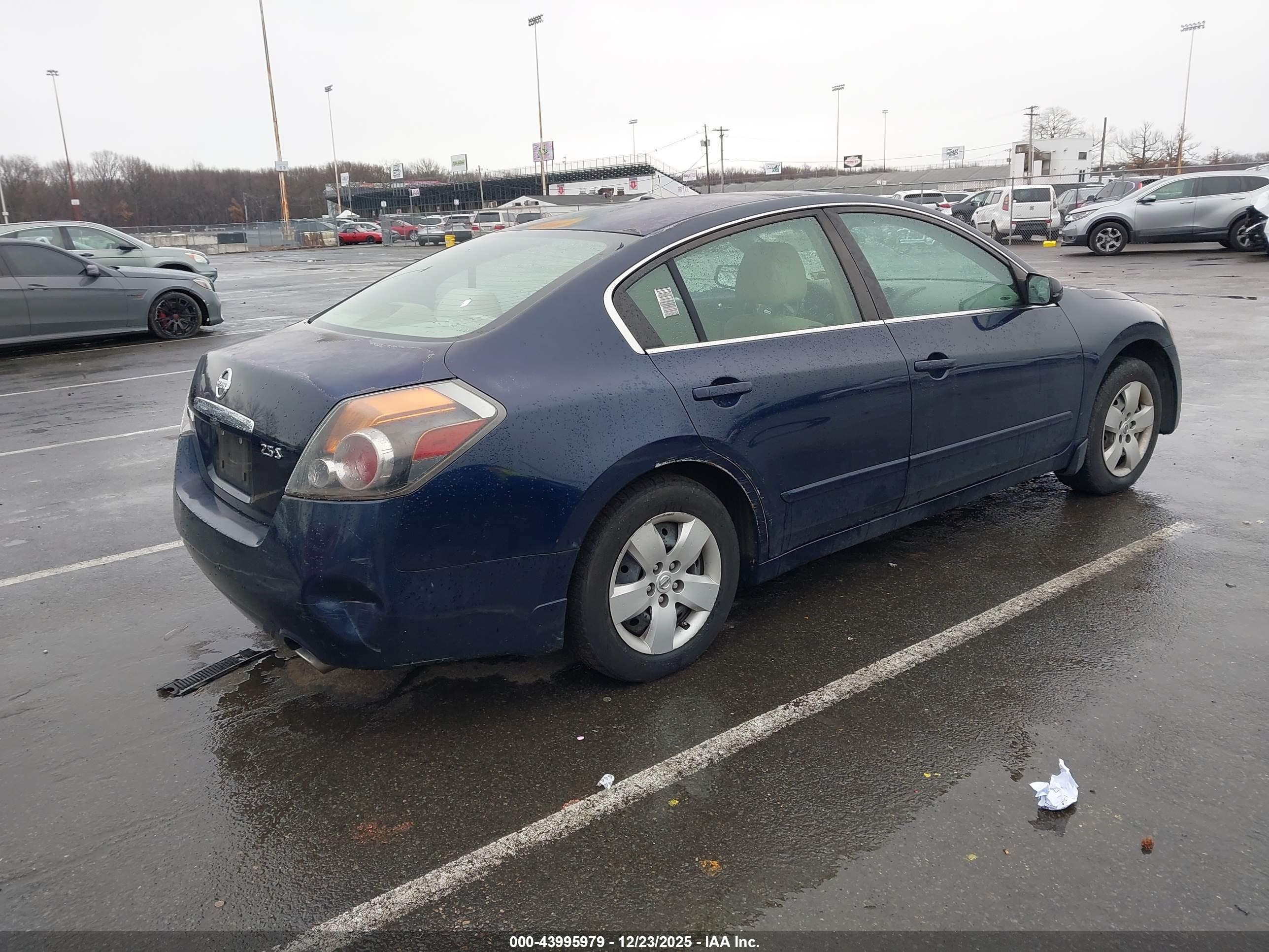NISSAN ALTIMA image 4