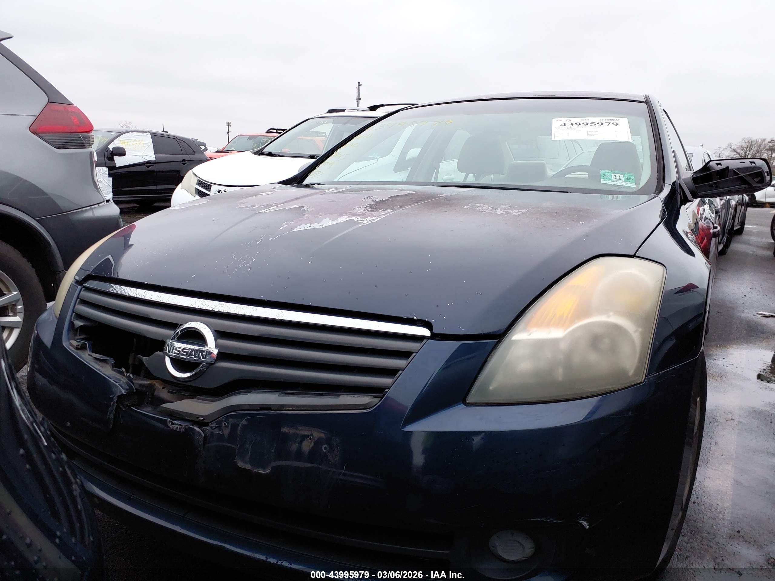 NISSAN ALTIMA image 6