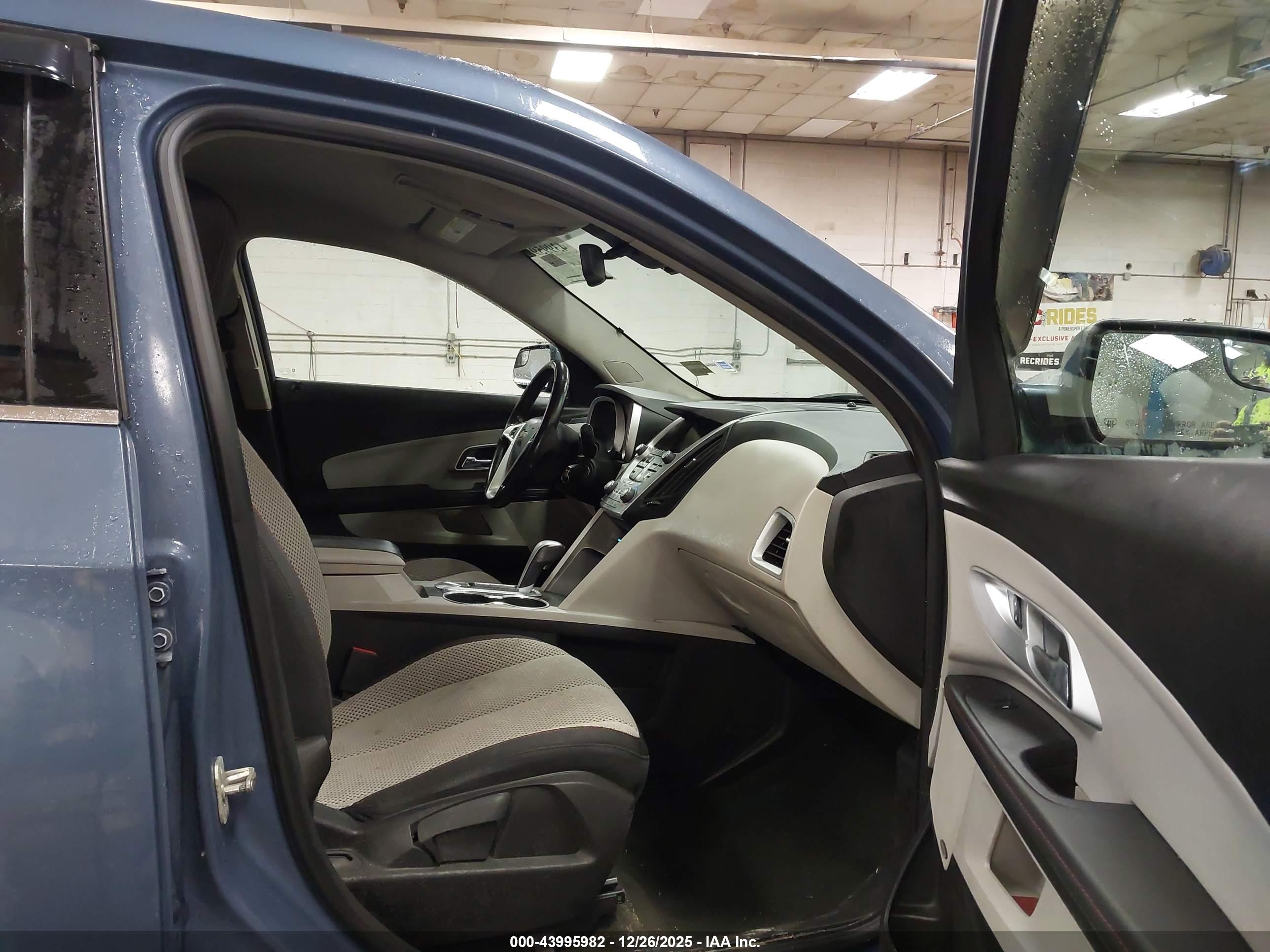 CHEVROLET EQUINOX image 5