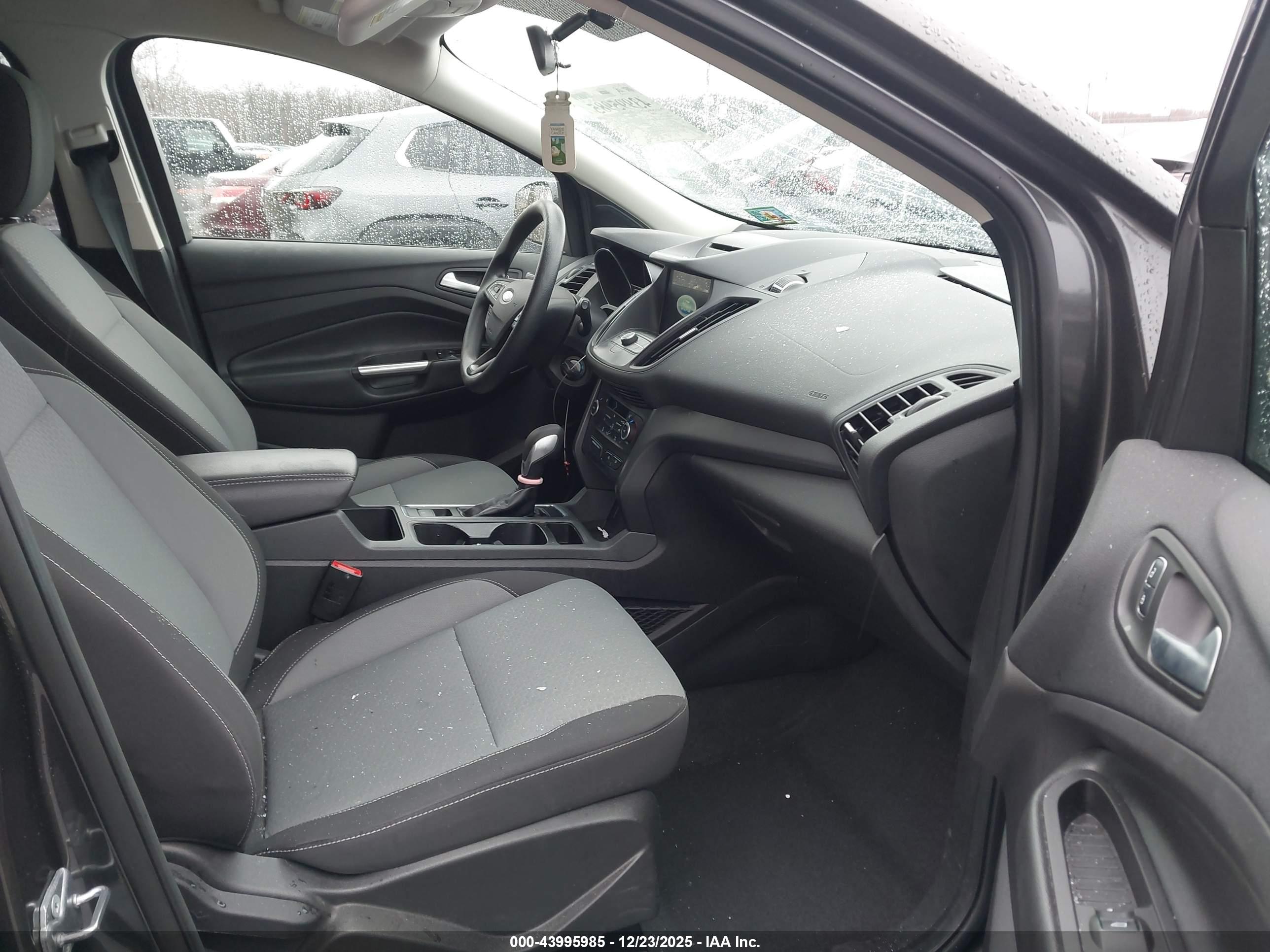 FORD ESCAPE image 5