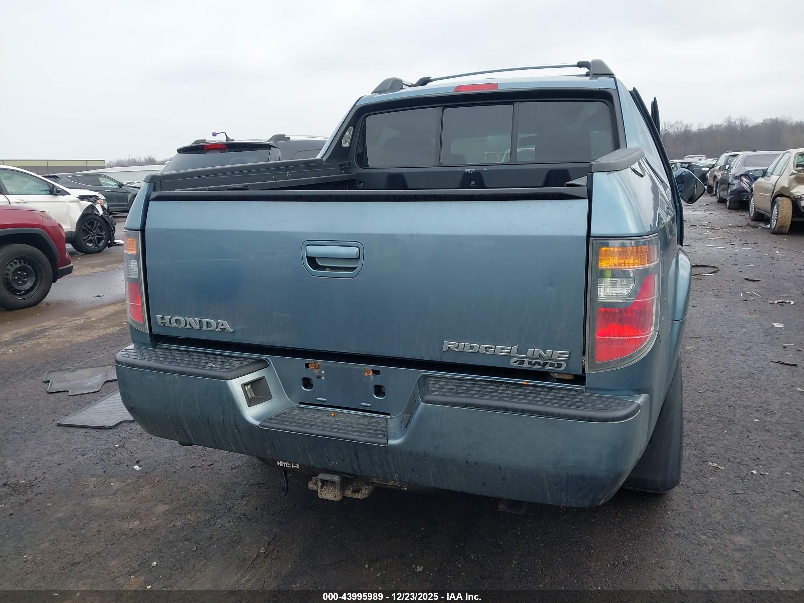 HONDA RIDGELINE image 4