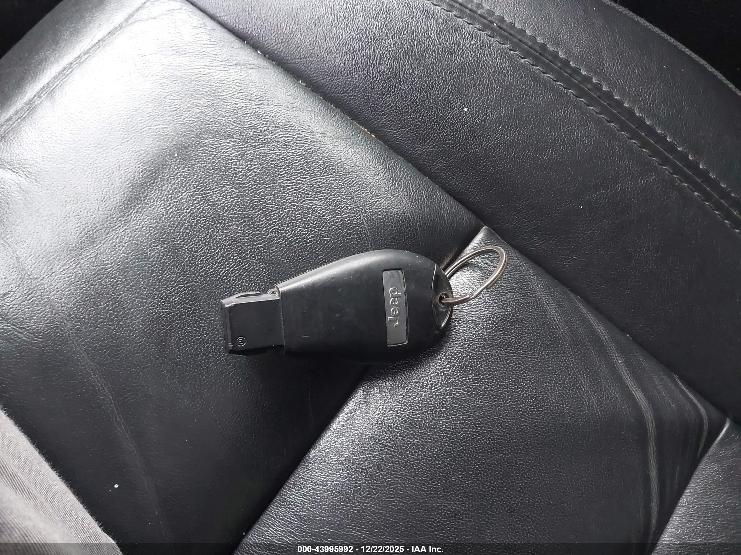 JEEP GRAND image 11