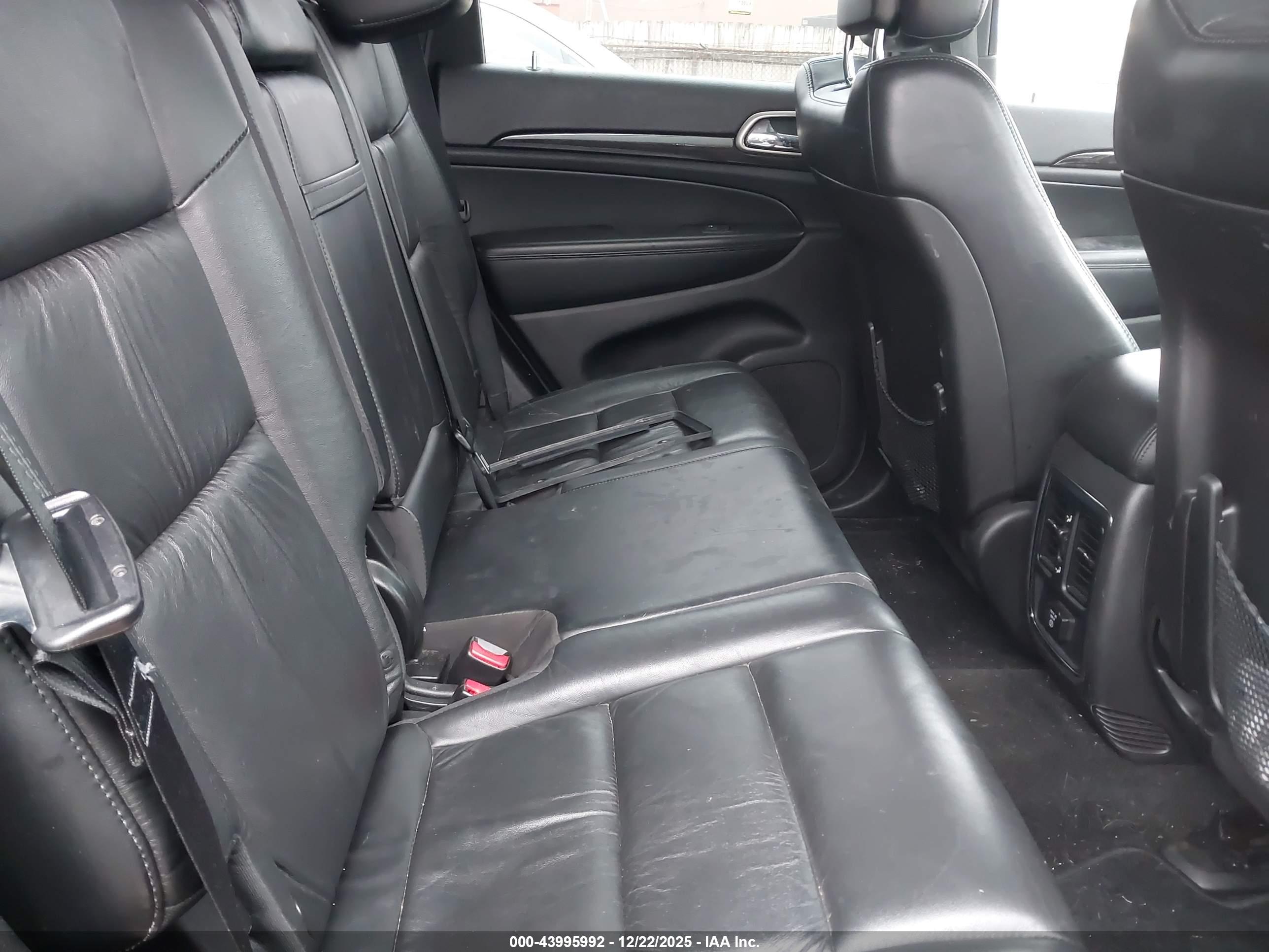 JEEP GRAND image 8