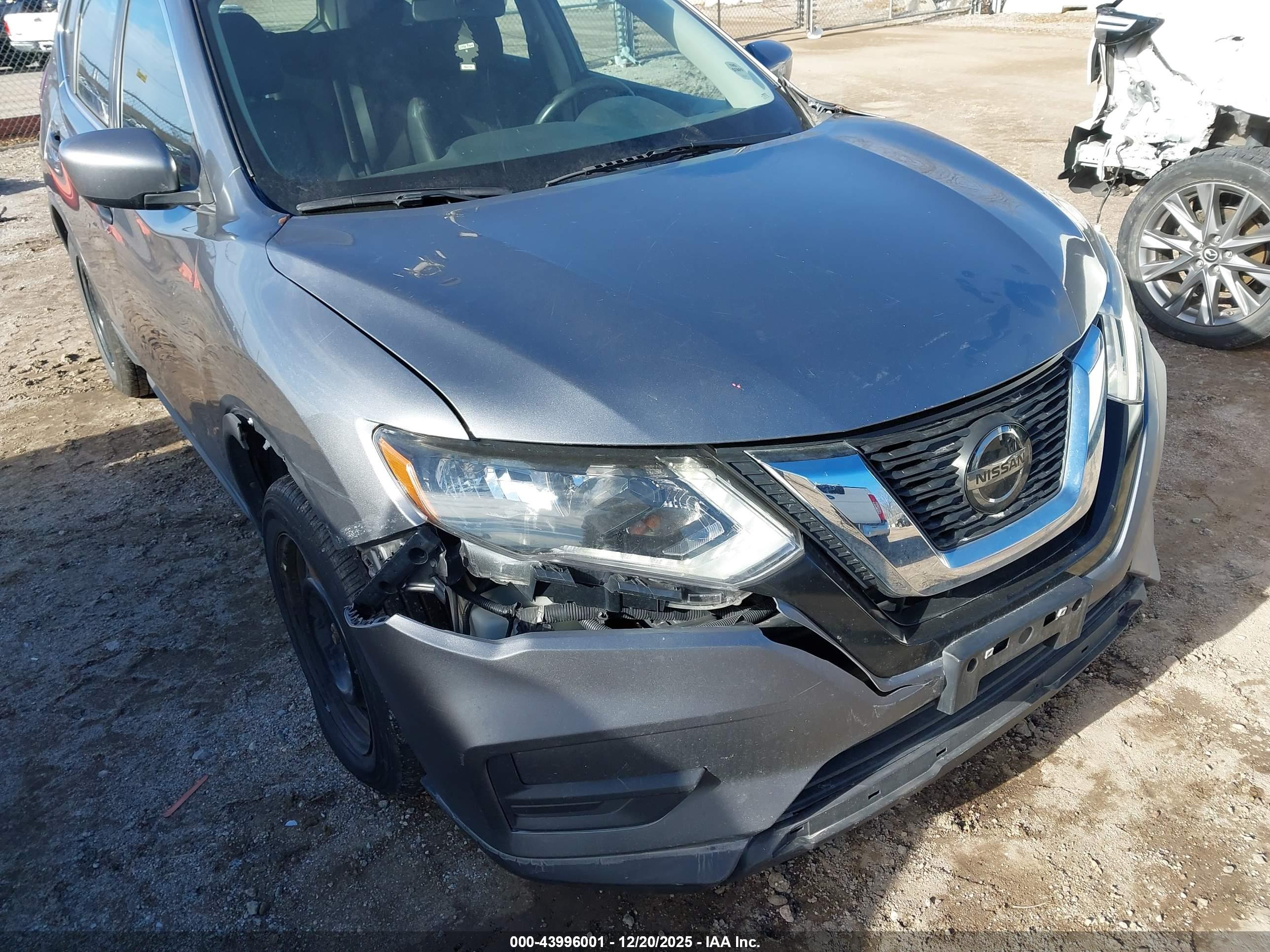 NISSAN ROGUE image 6