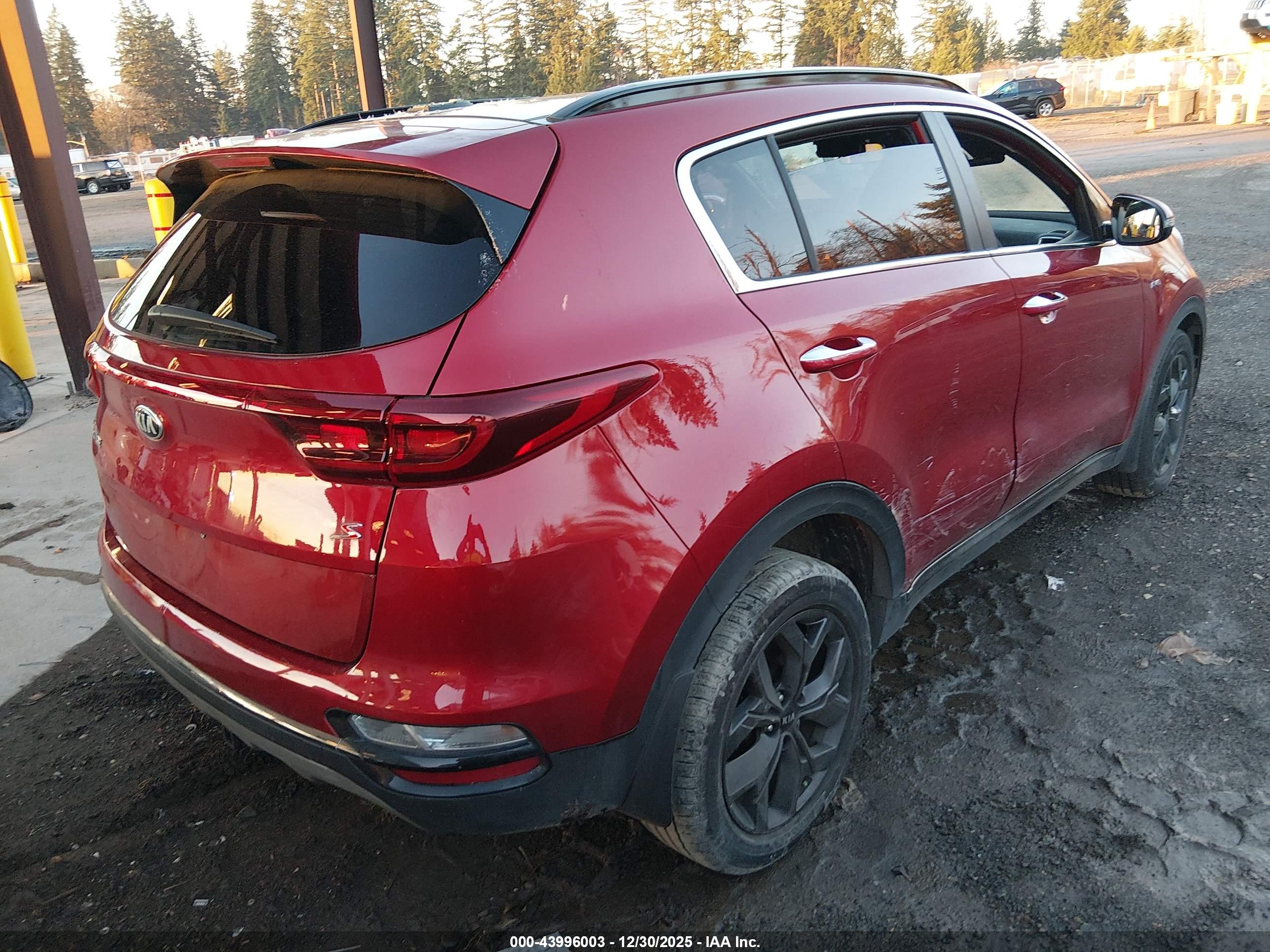 KIA SPORTAGE image 4