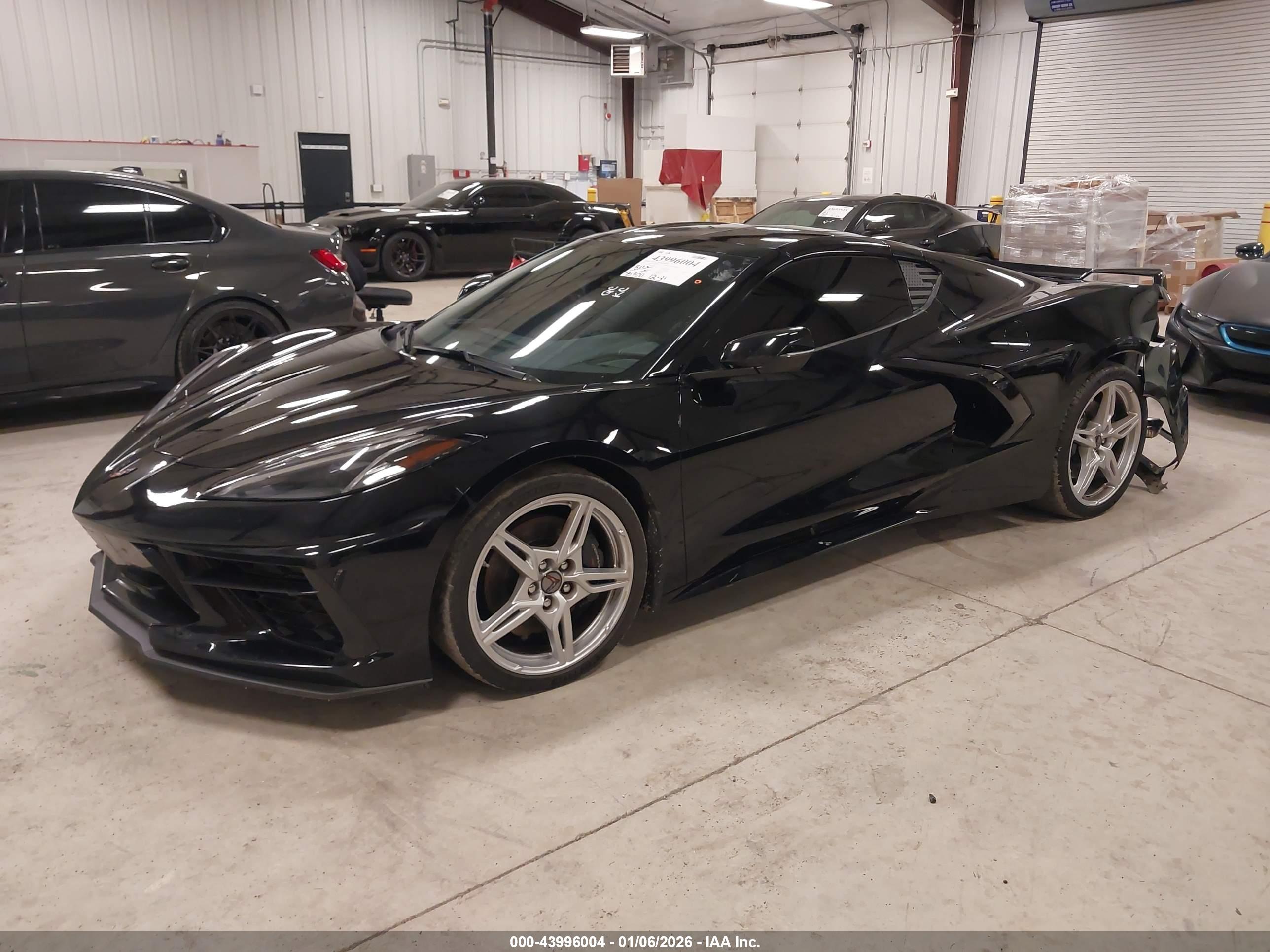 CHEVROLET CORVETTE image 2