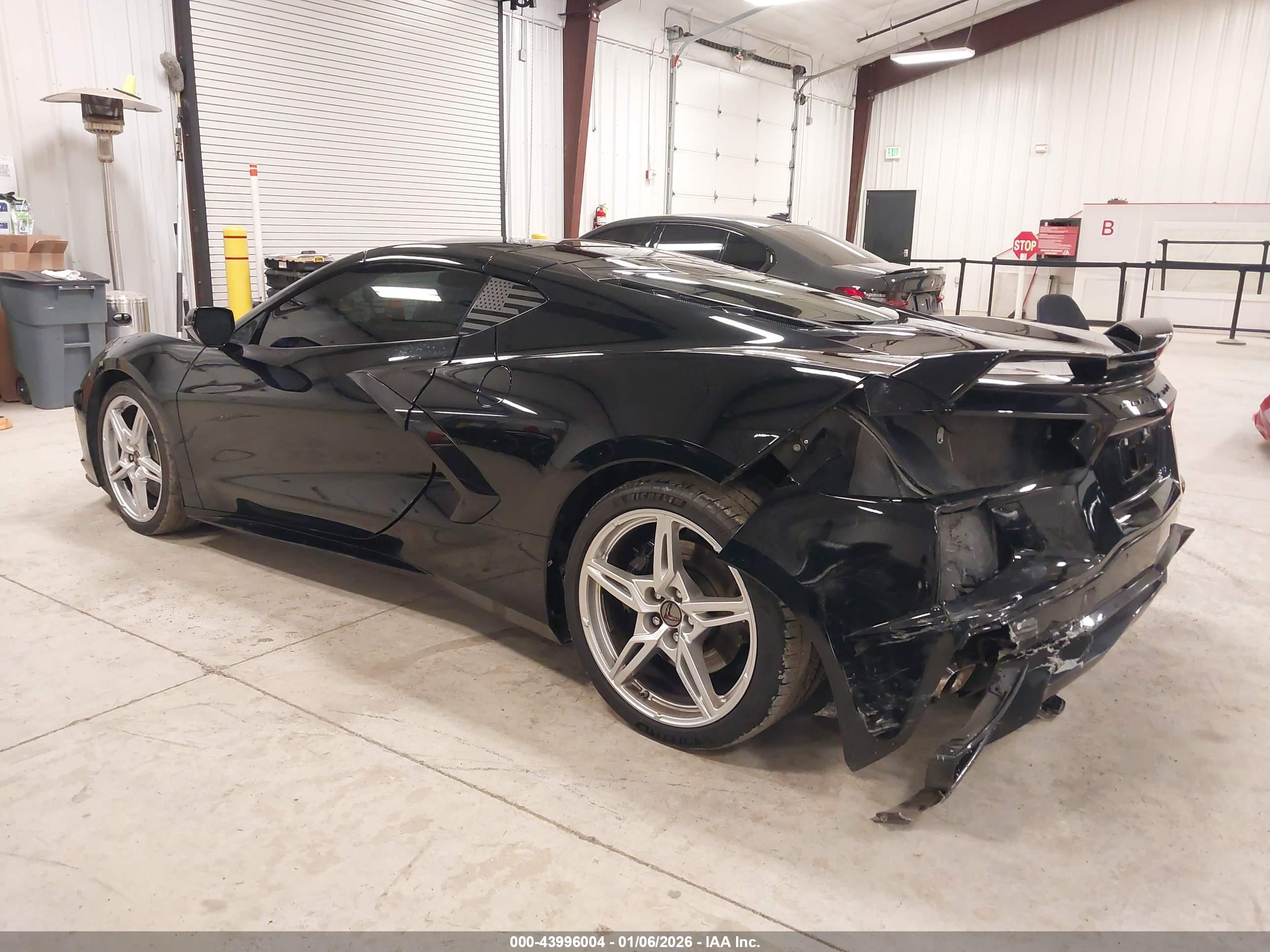 CHEVROLET CORVETTE image 3