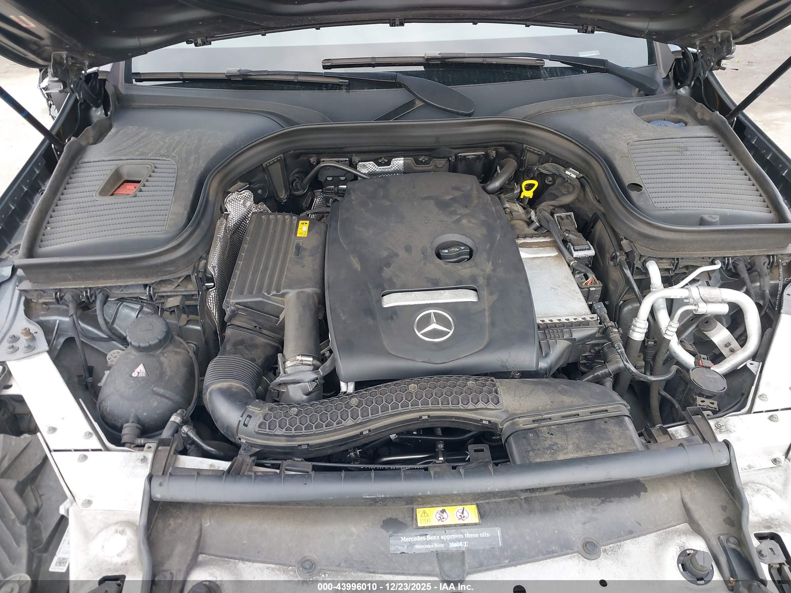 MERCEDES-BENZ GLC image 10