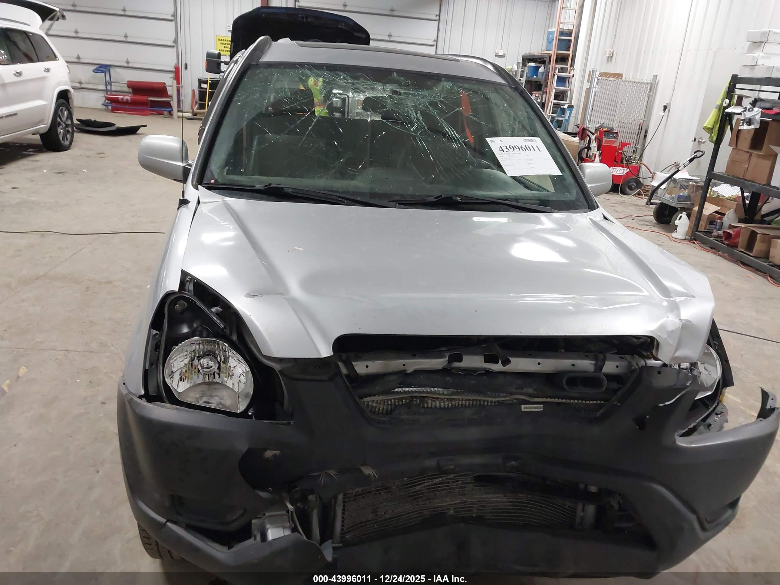 HONDA CR-V image 6