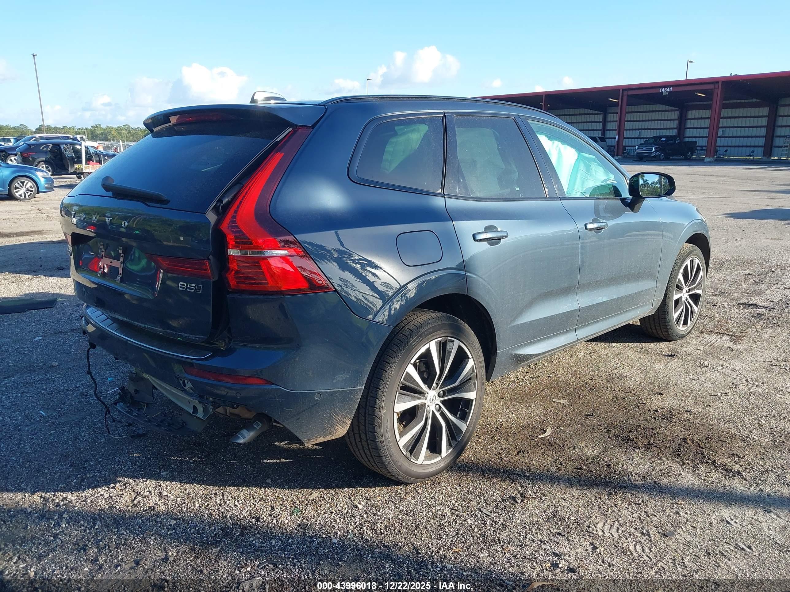 VOLVO XC60 image 4