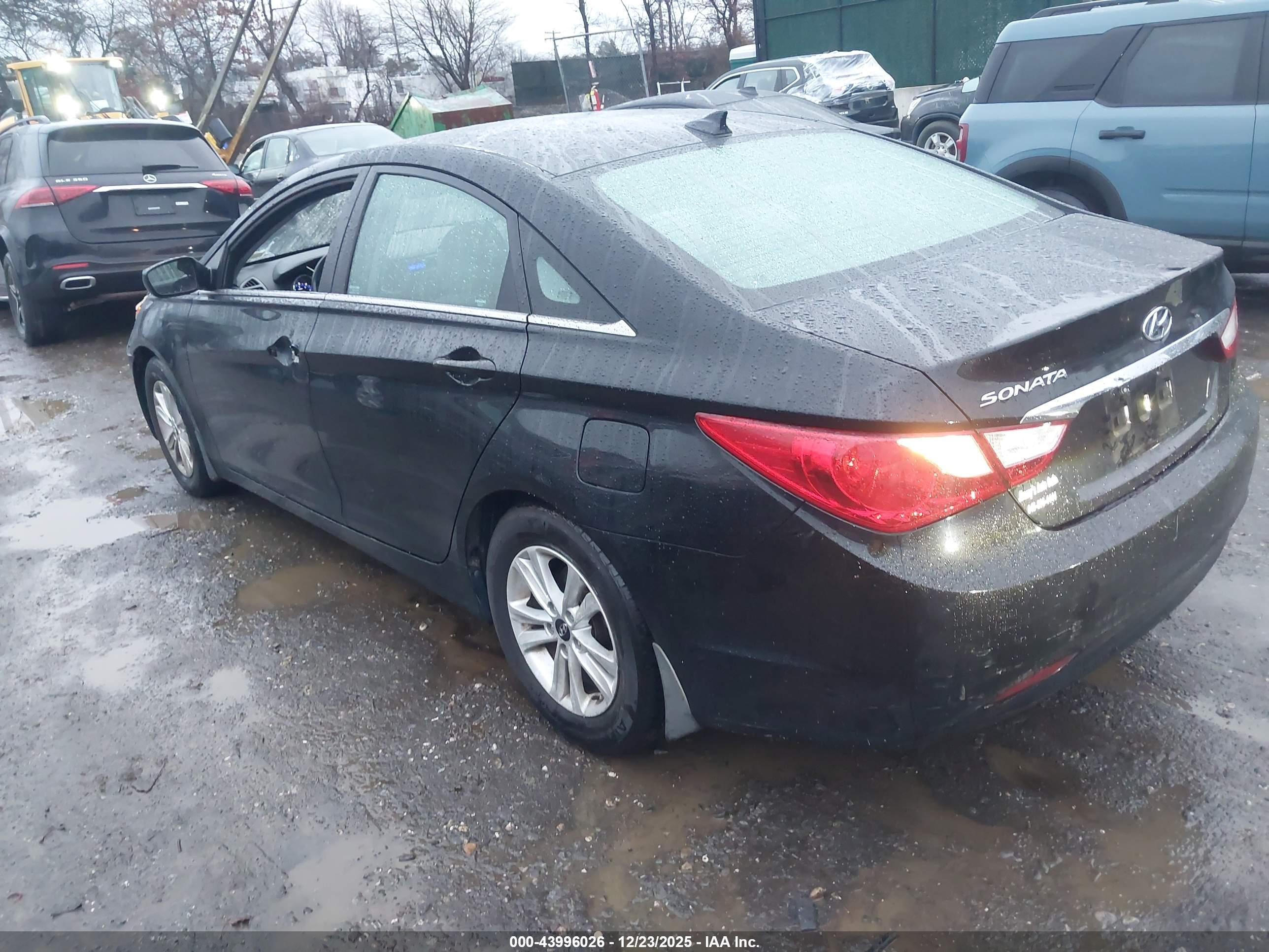 HYUNDAI SONATA image 3