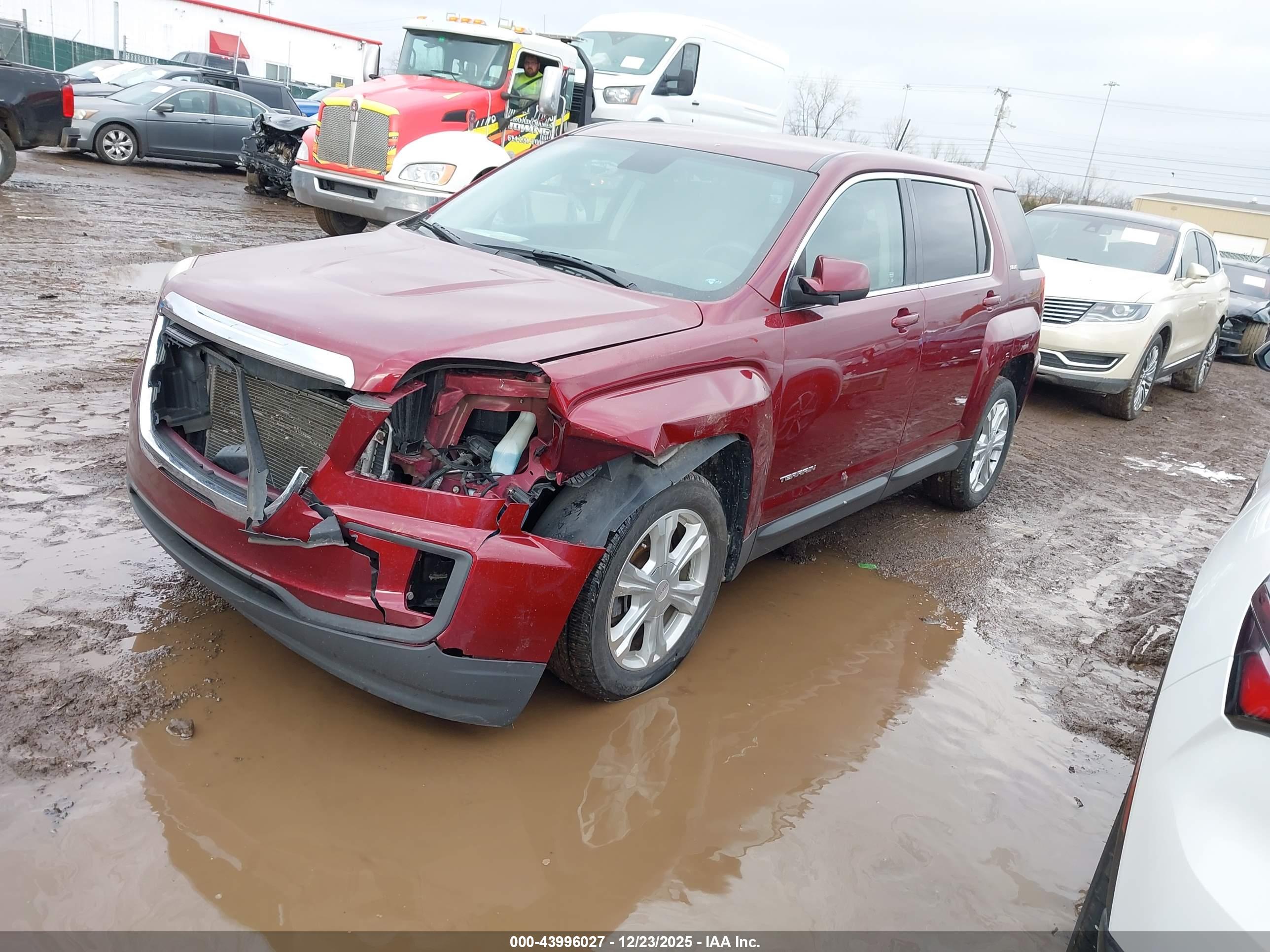 GMC TERRAIN image 2