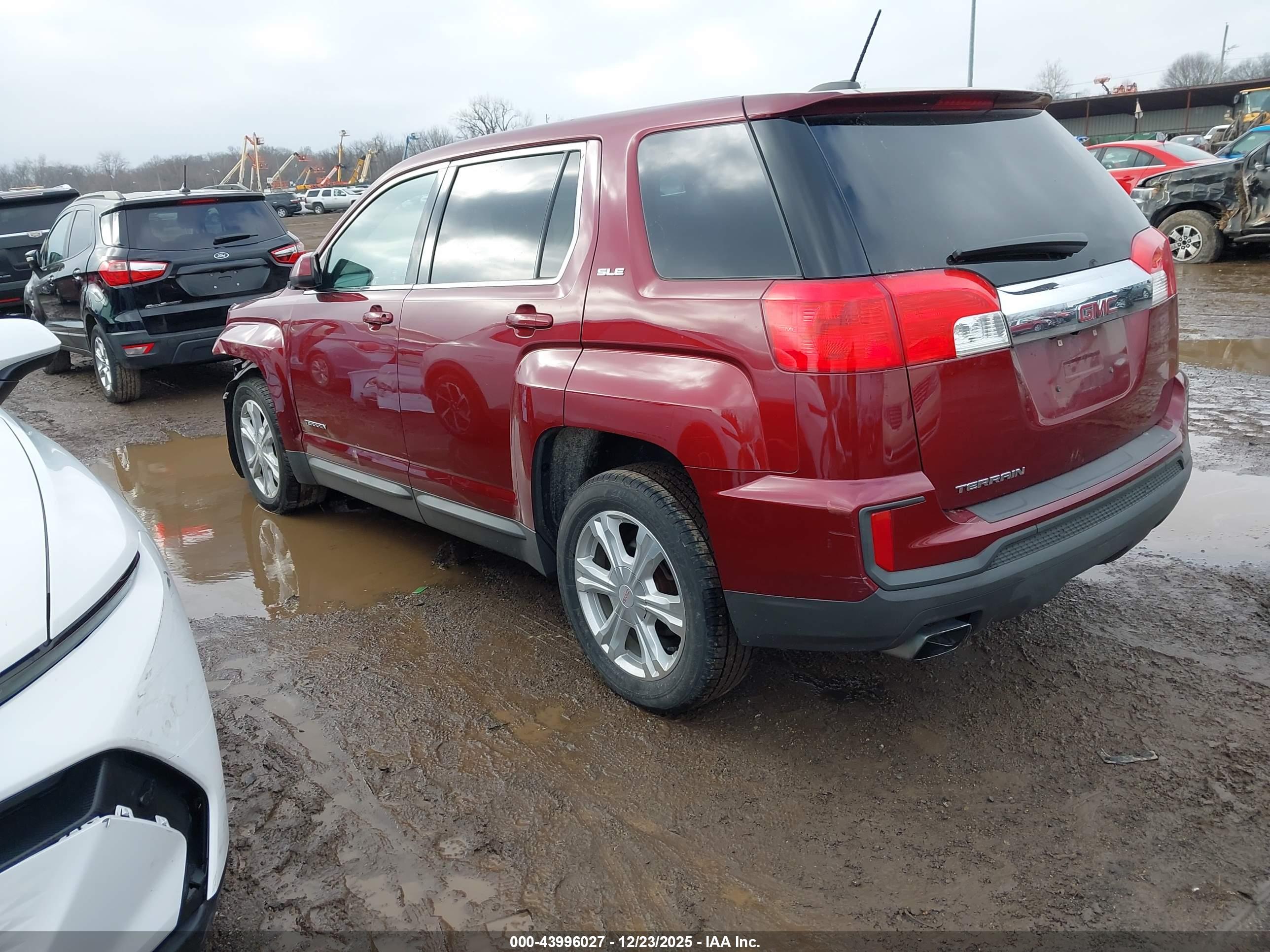 GMC TERRAIN image 3