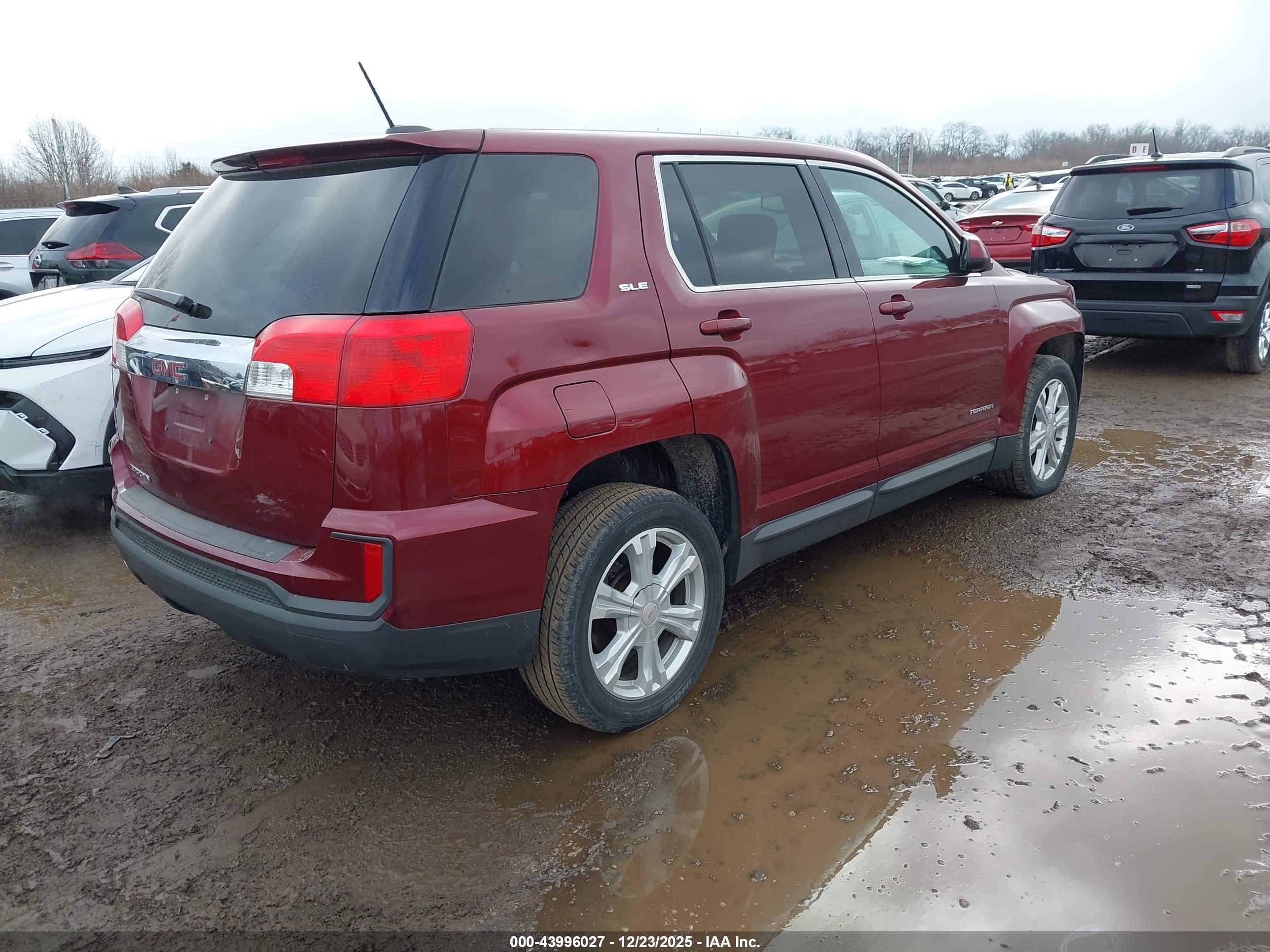 GMC TERRAIN image 4