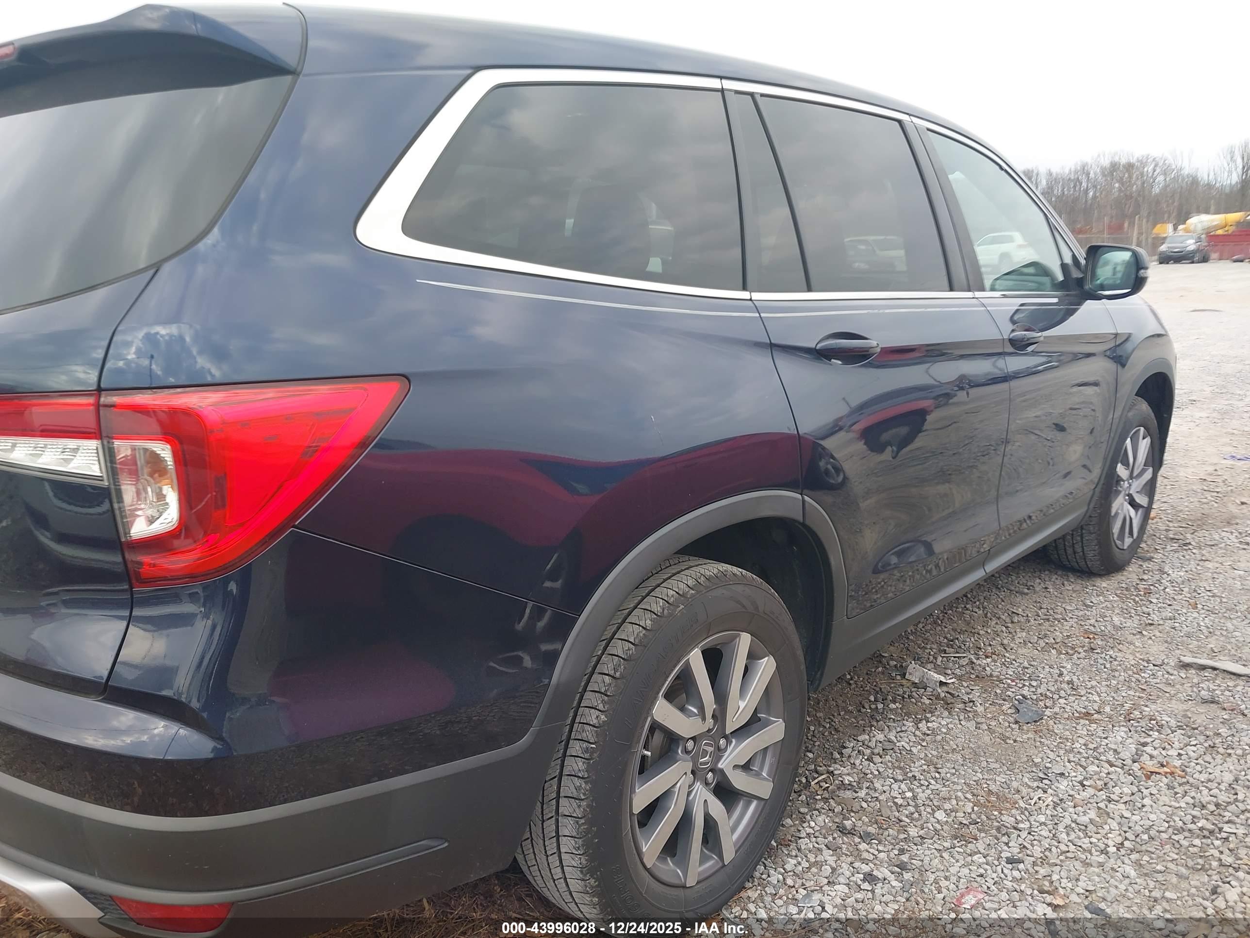 HONDA PILOT image 4