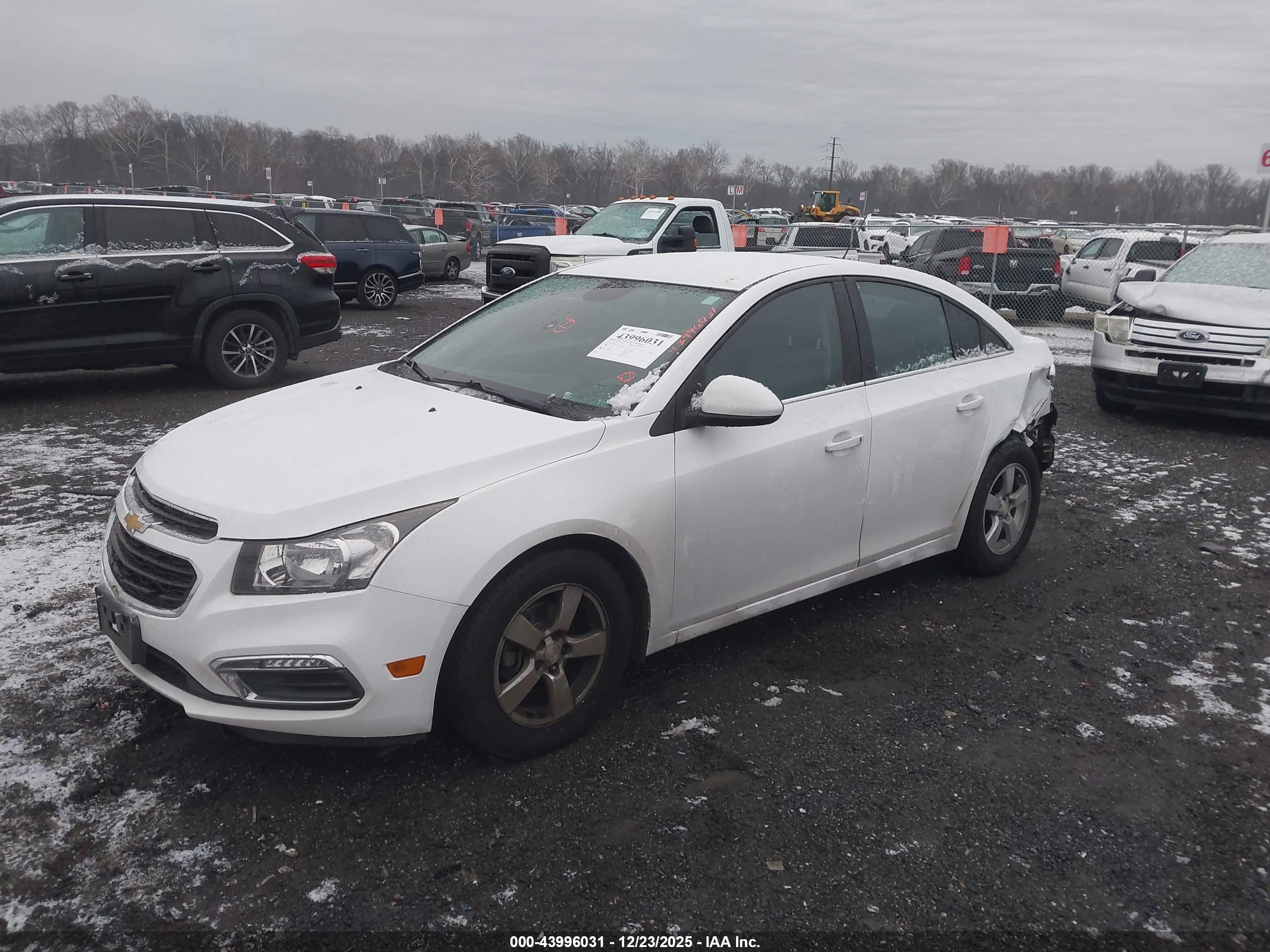 CHEVROLET CRUZE image 2