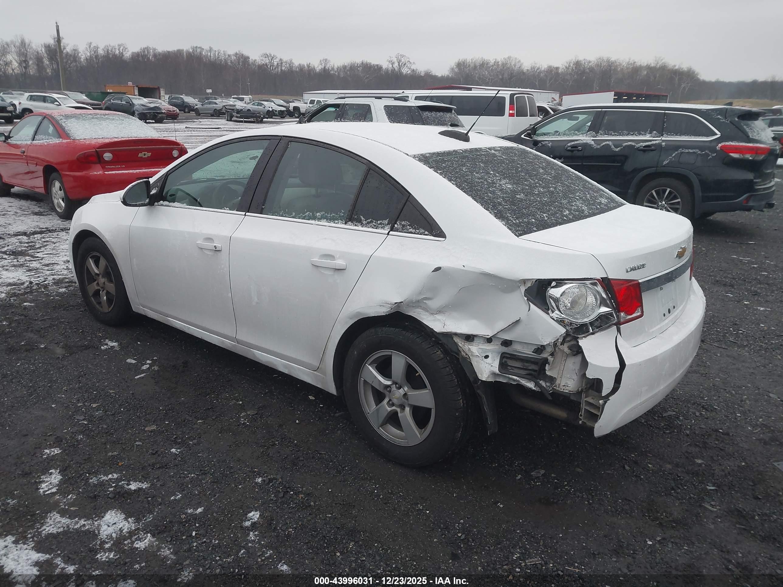 CHEVROLET CRUZE image 3