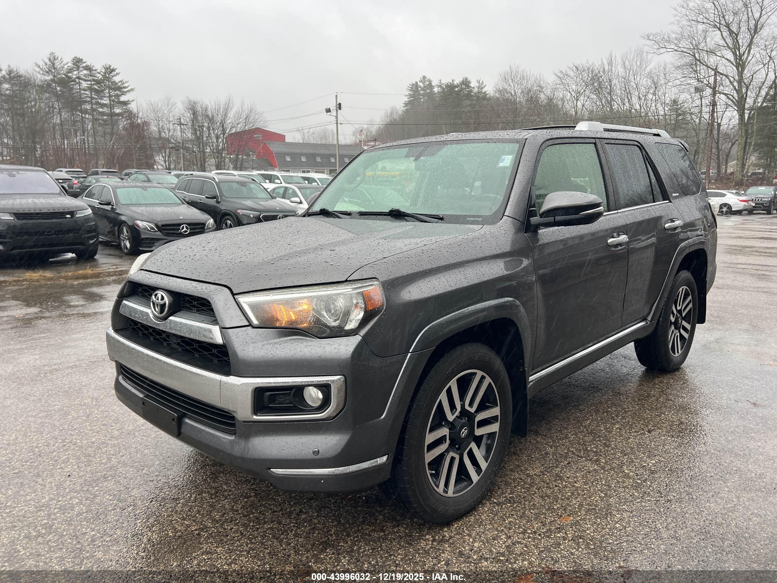 TOYOTA 4RUNNER image 2
