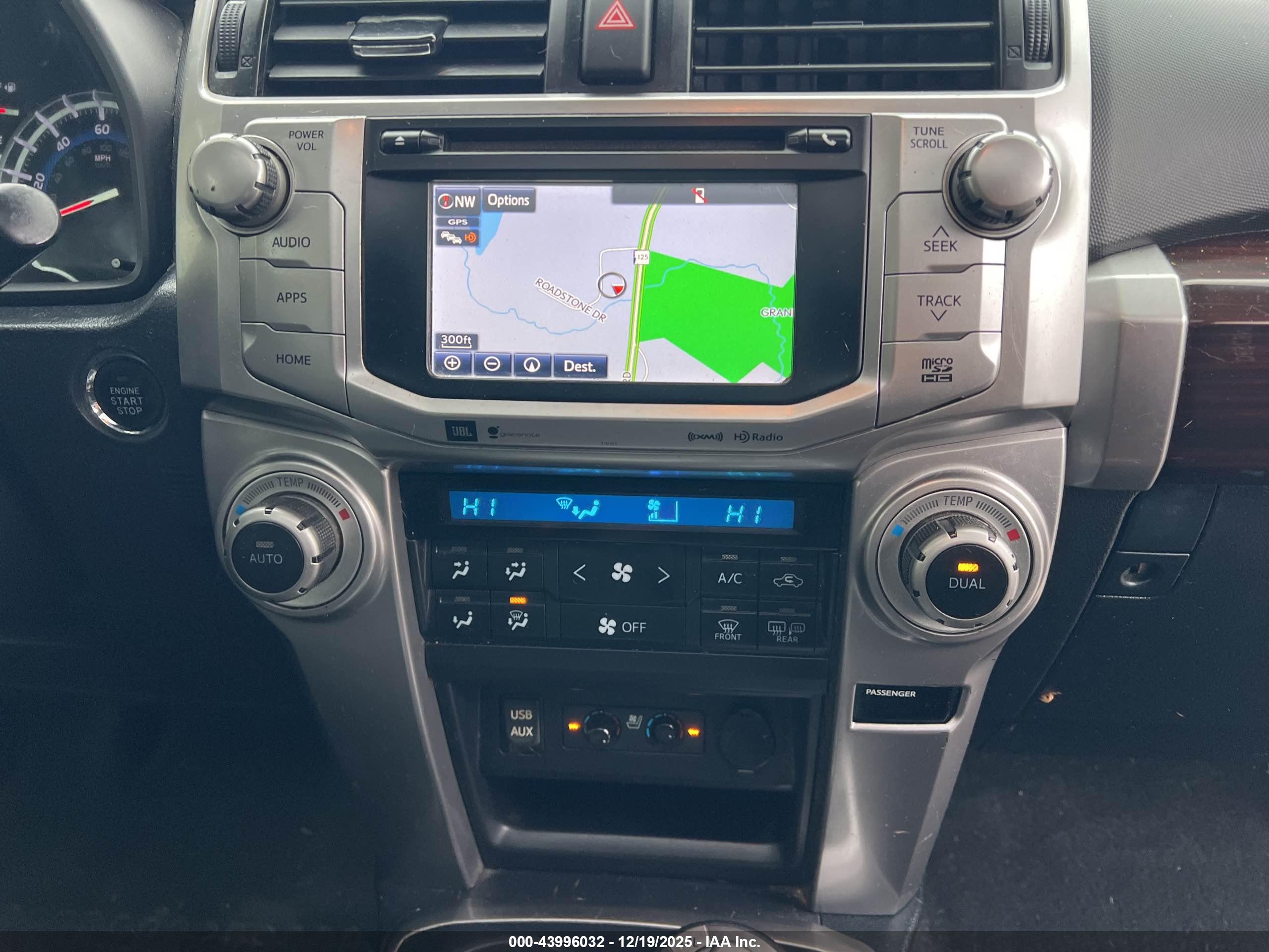 TOYOTA 4RUNNER image 6