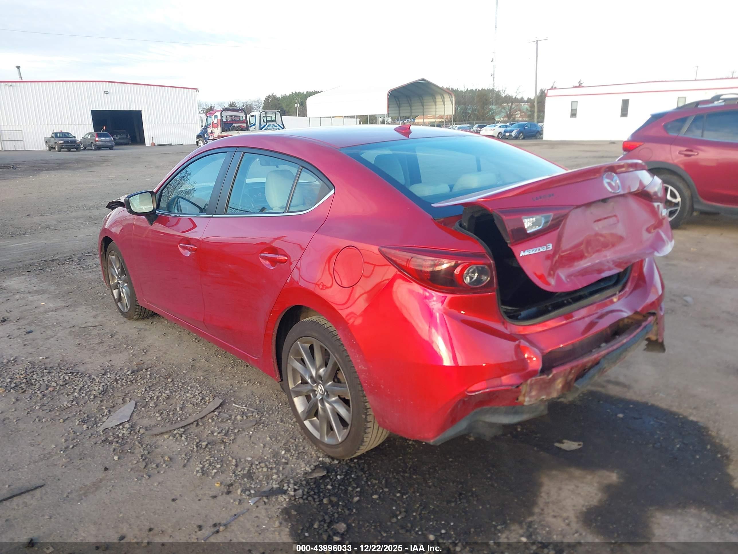 MAZDA MAZDA3 image 3