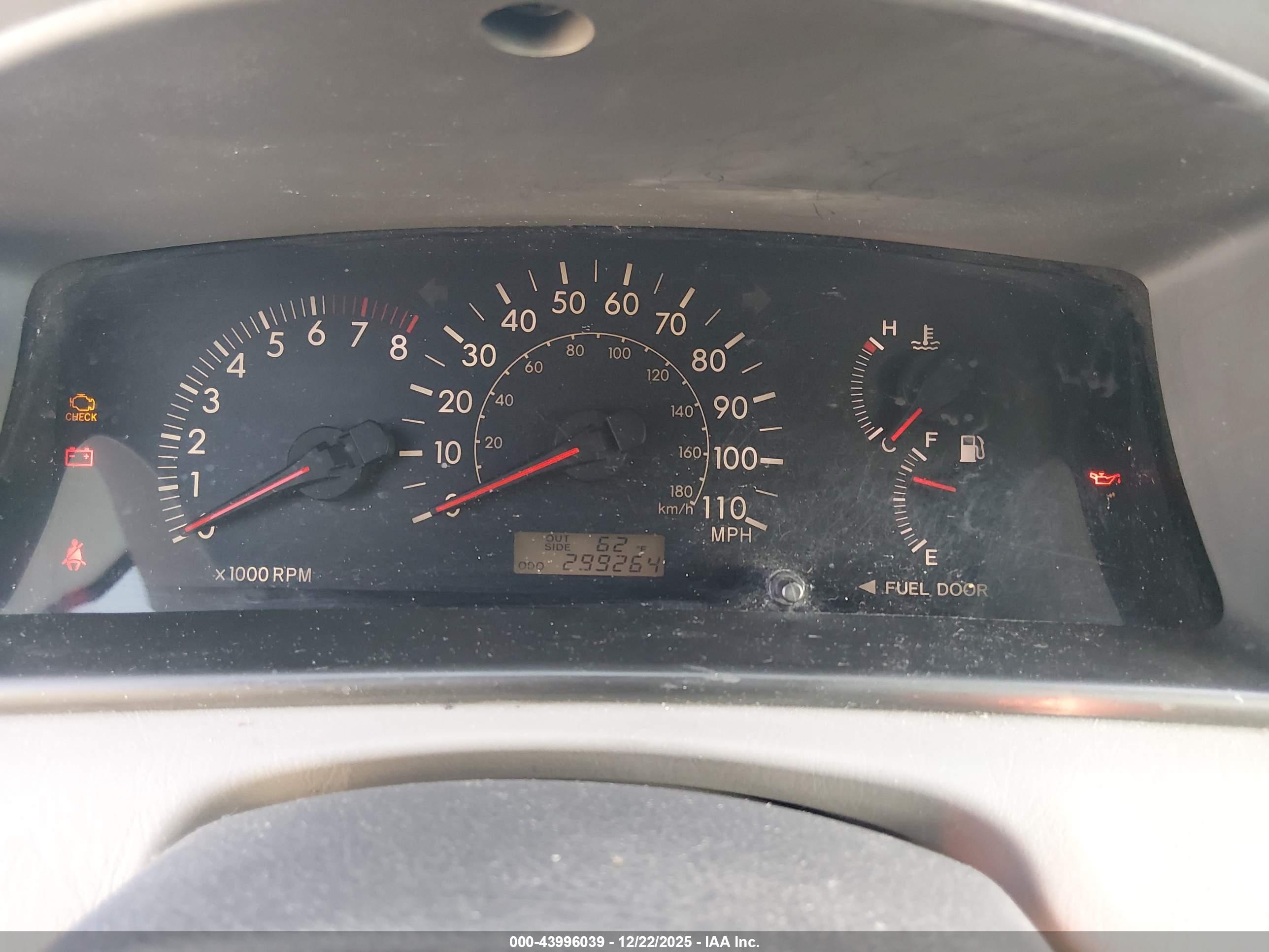 TOYOTA COROLLA image 7