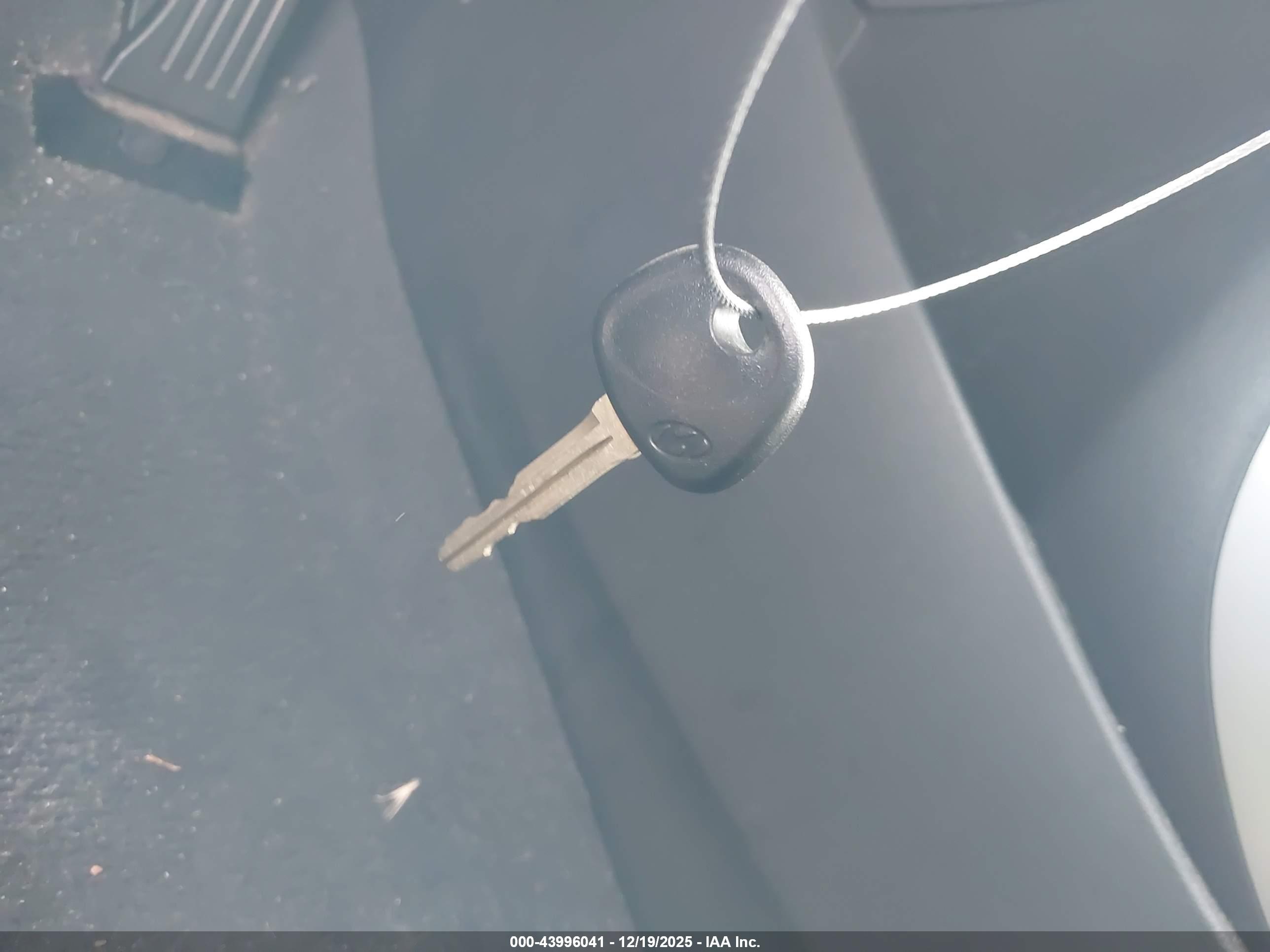 HYUNDAI ELANTRA image 11
