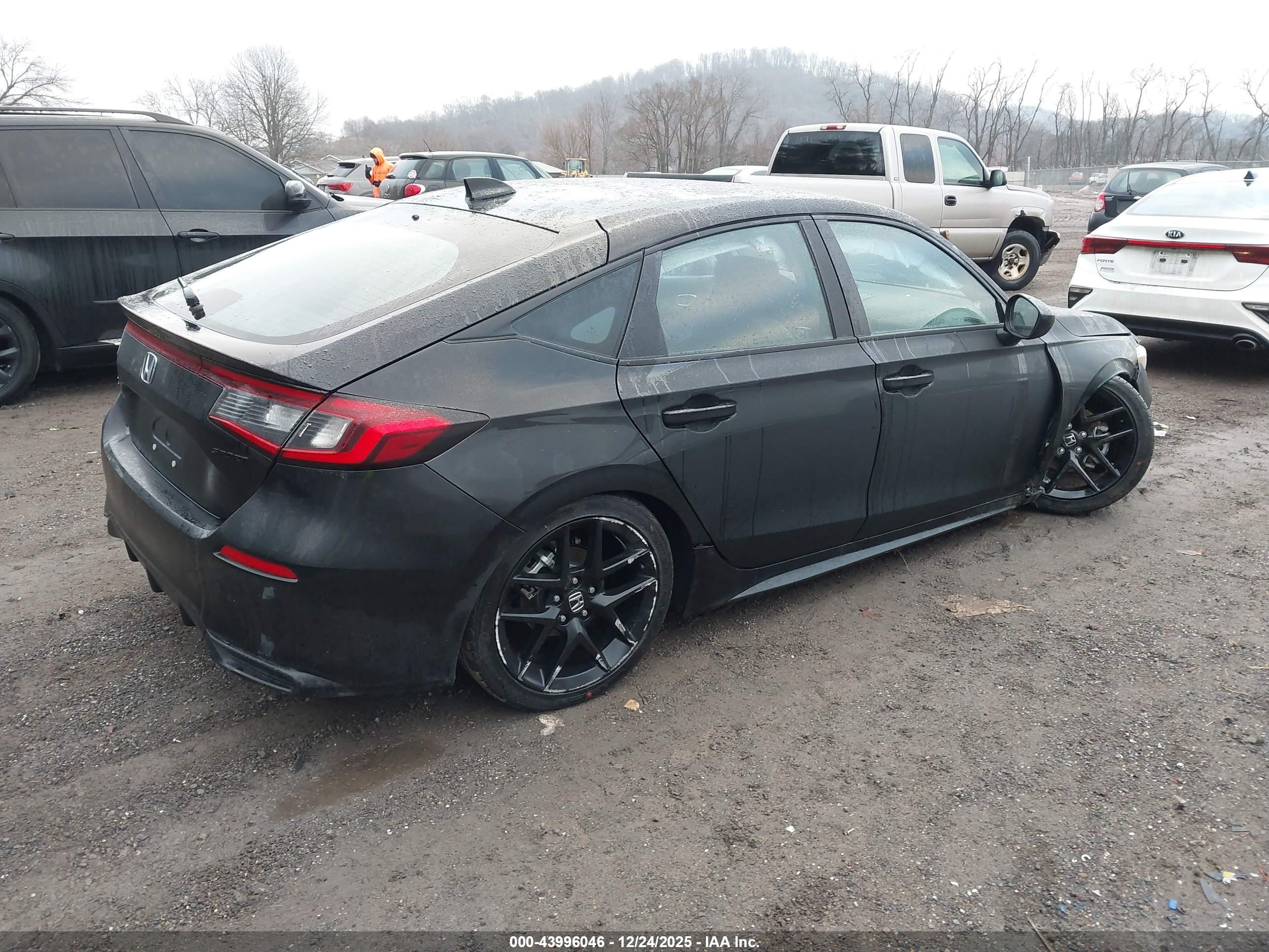 HONDA CIVIC image 4