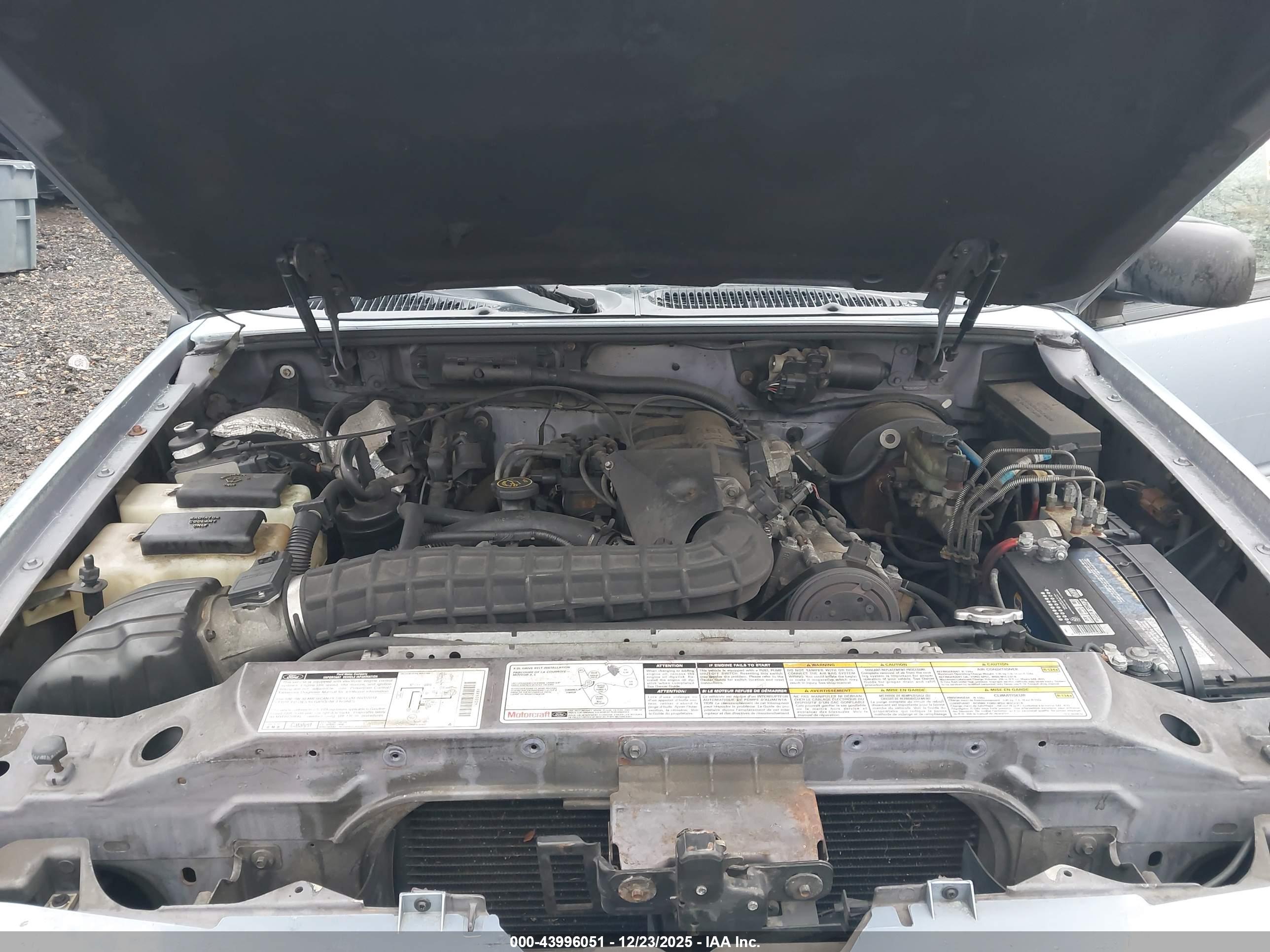 FORD EXPLORER image 10