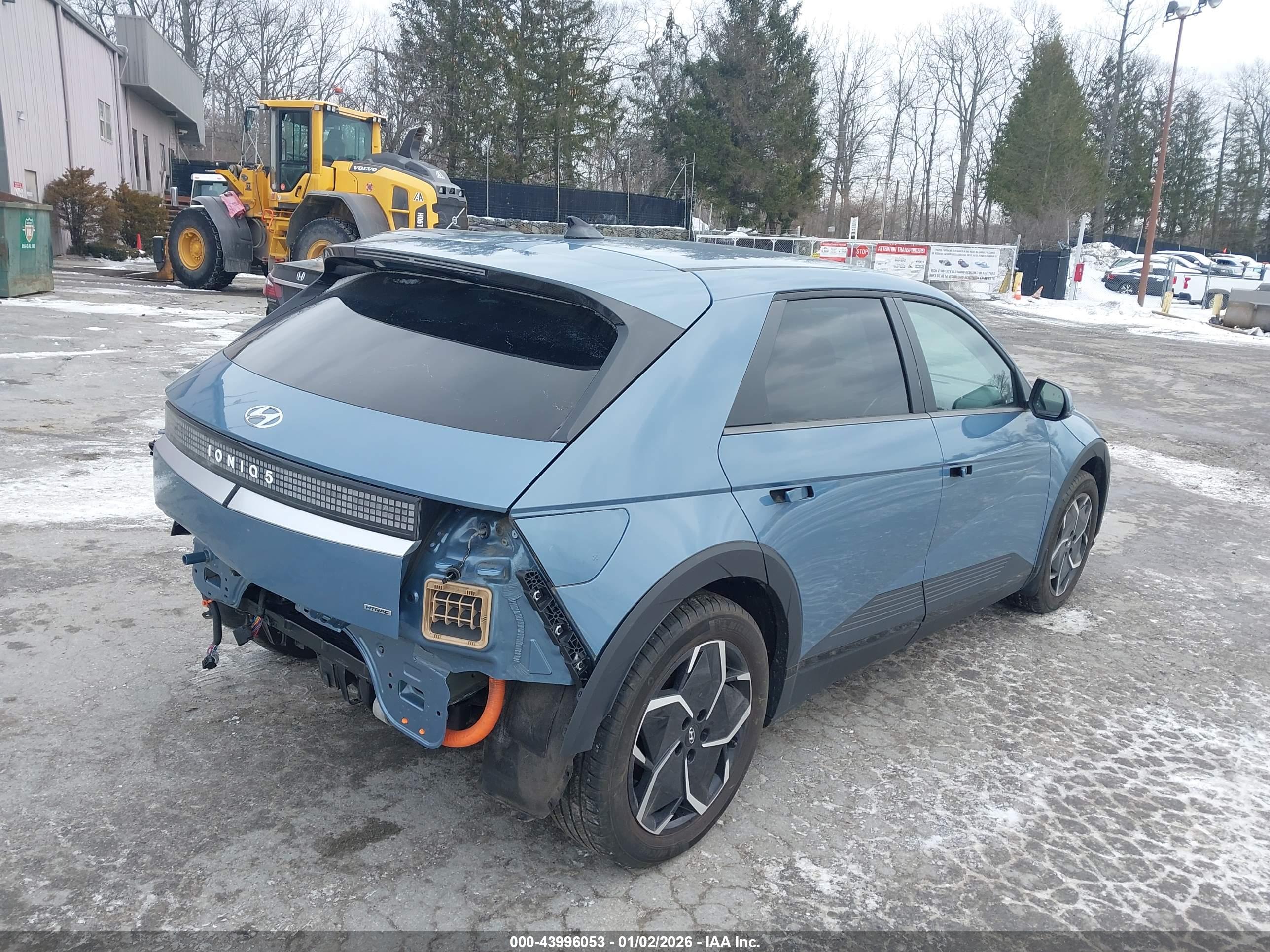 HYUNDAI IONIQ image 4