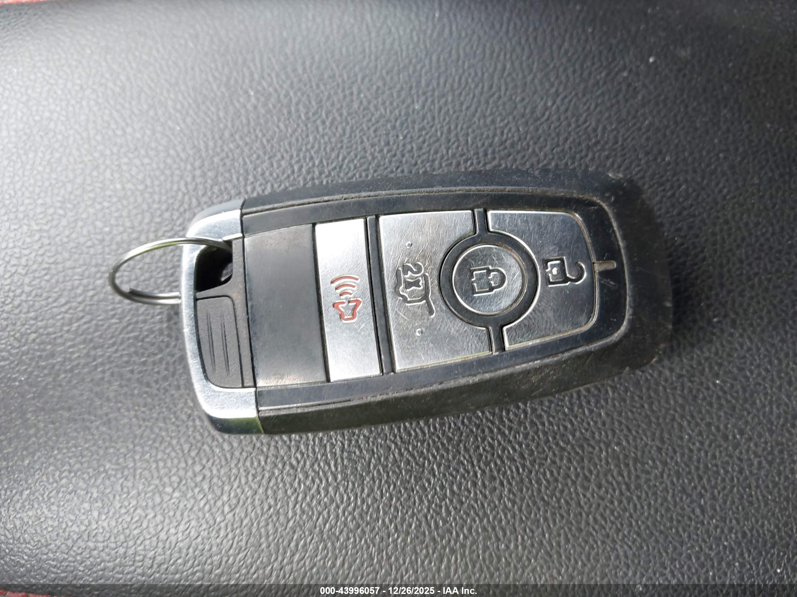 FORD ESCAPE image 11