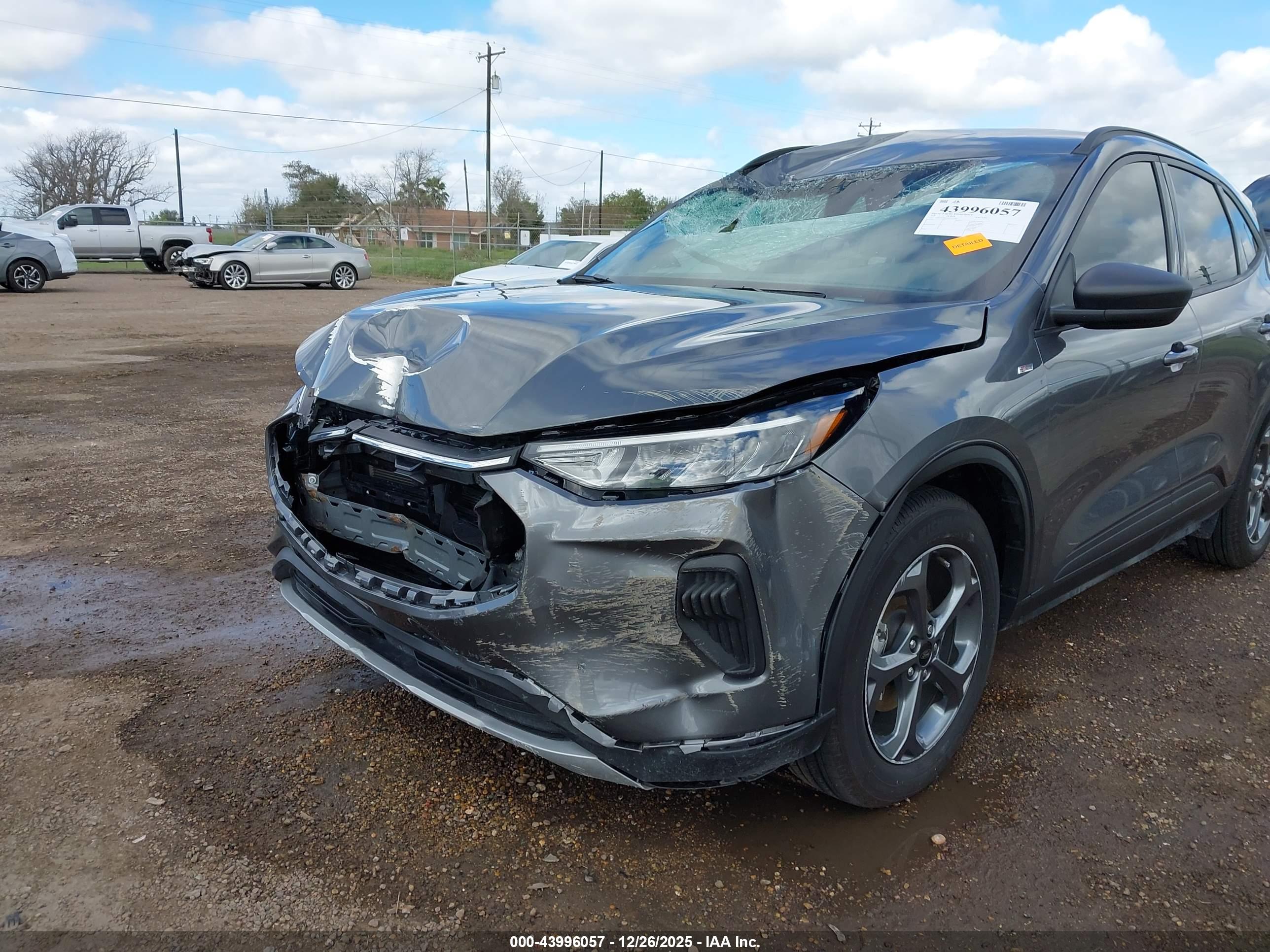 FORD ESCAPE image 6