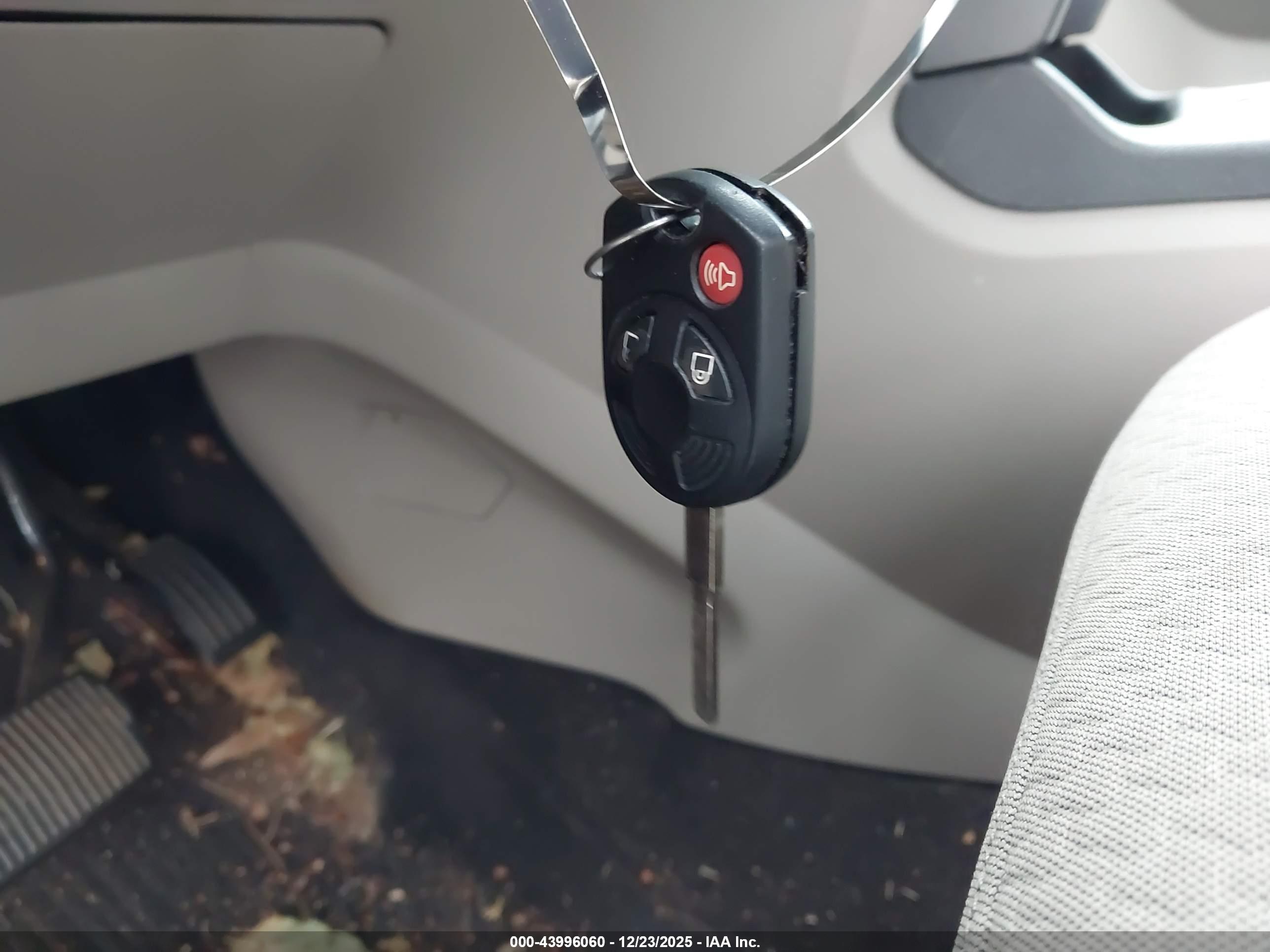 FORD ESCAPE image 11