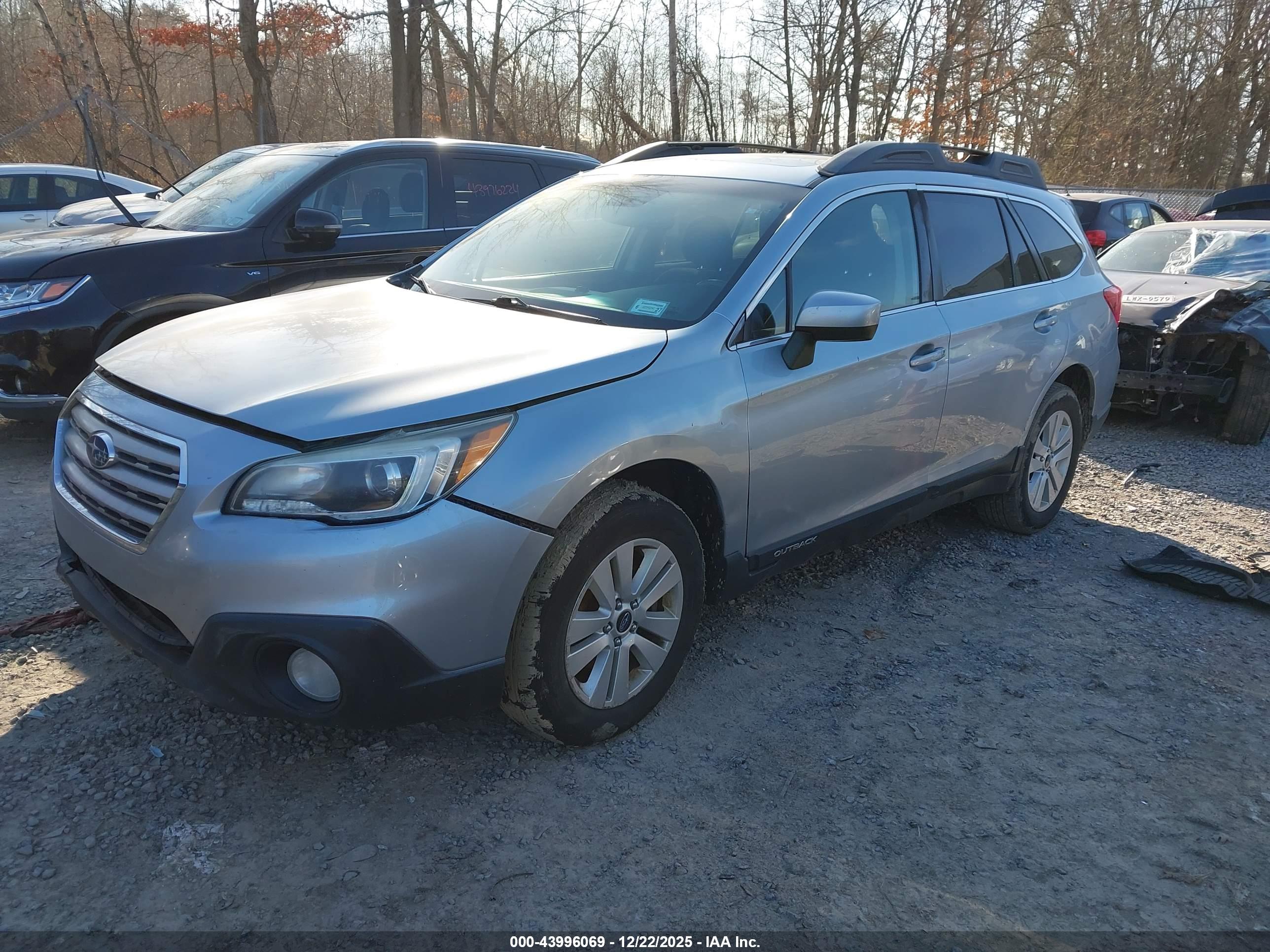 SUBARU OUTBACK image 2
