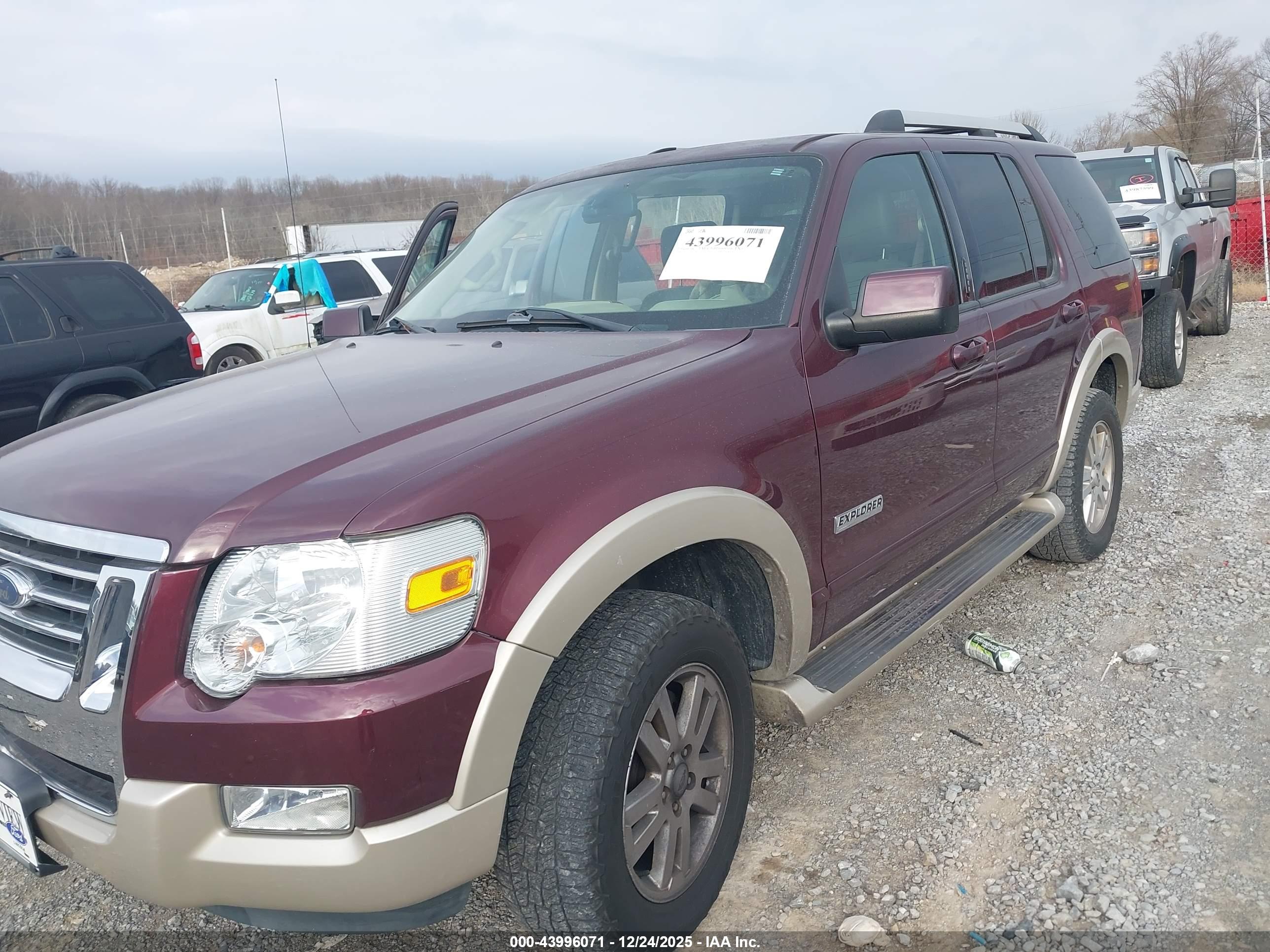 FORD EXPLORER image 2