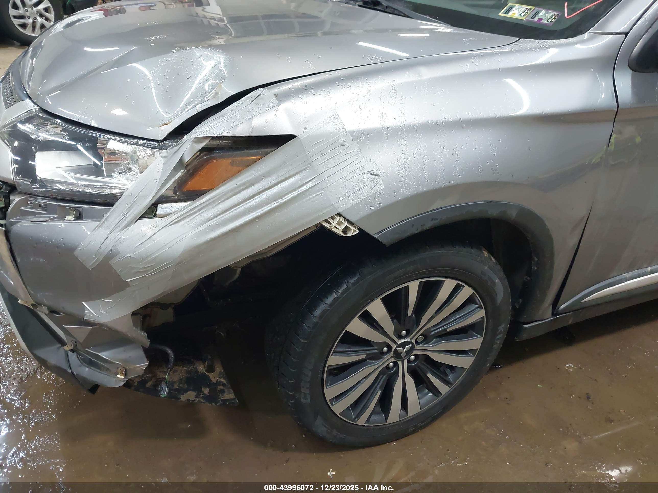 MITSUBISHI OUTLANDER image 6