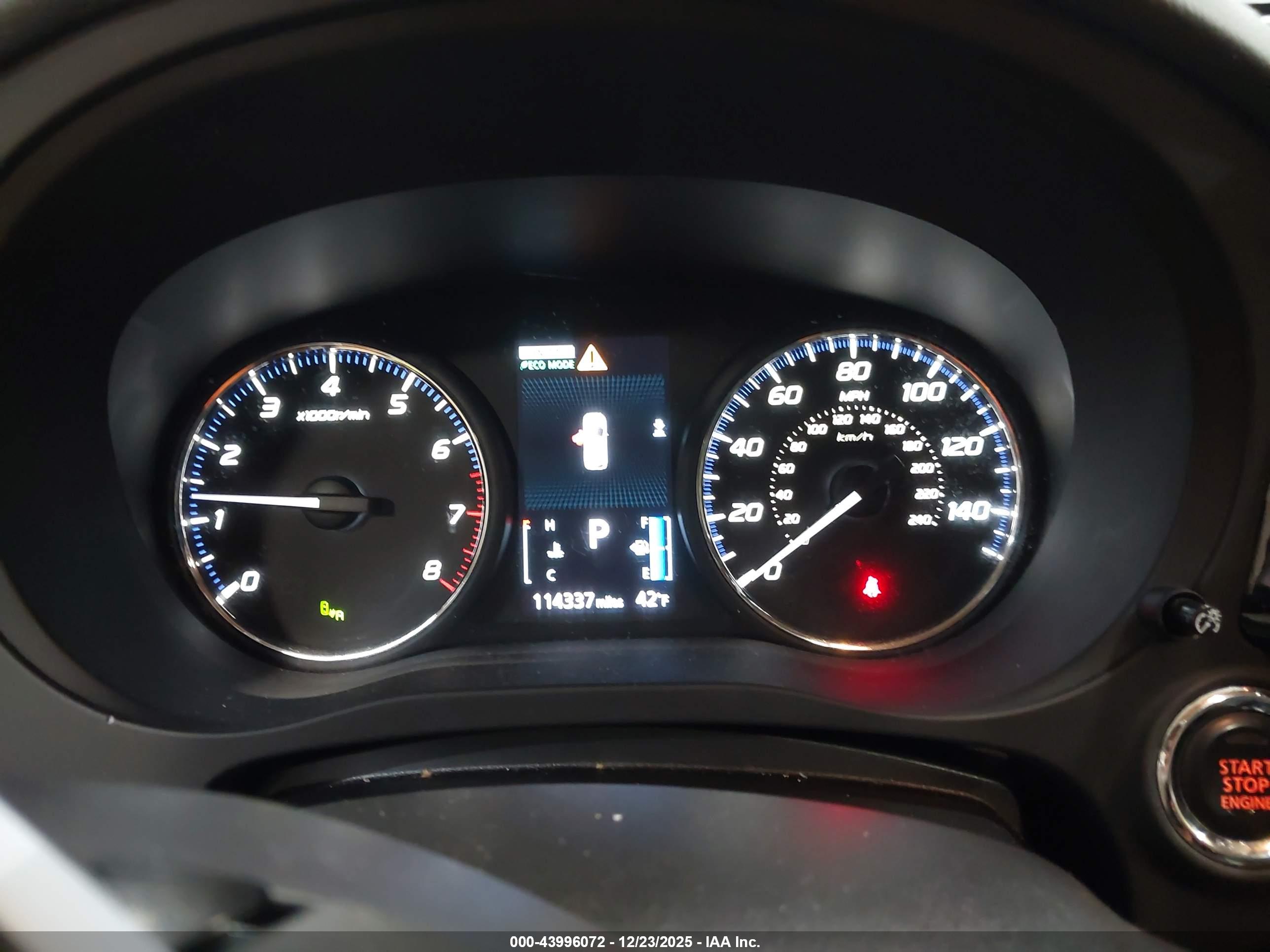 MITSUBISHI OUTLANDER image 7