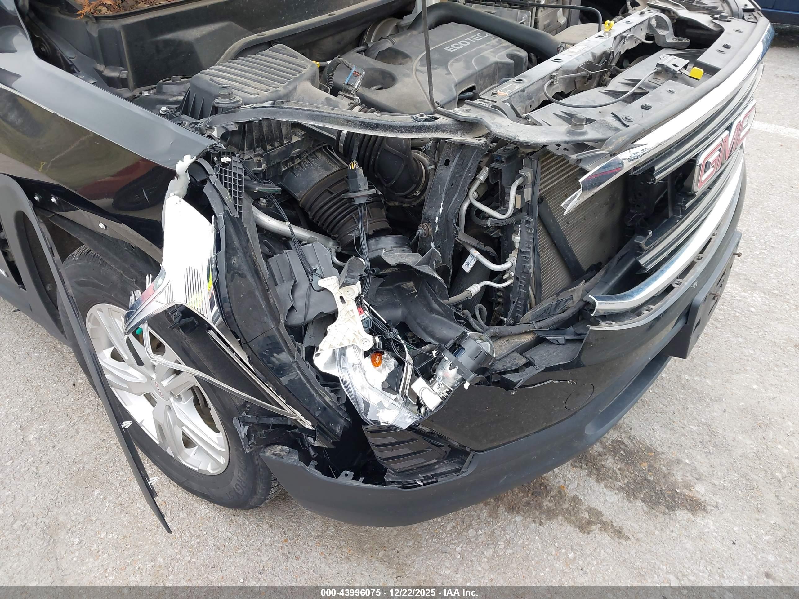 GMC TERRAIN image 6