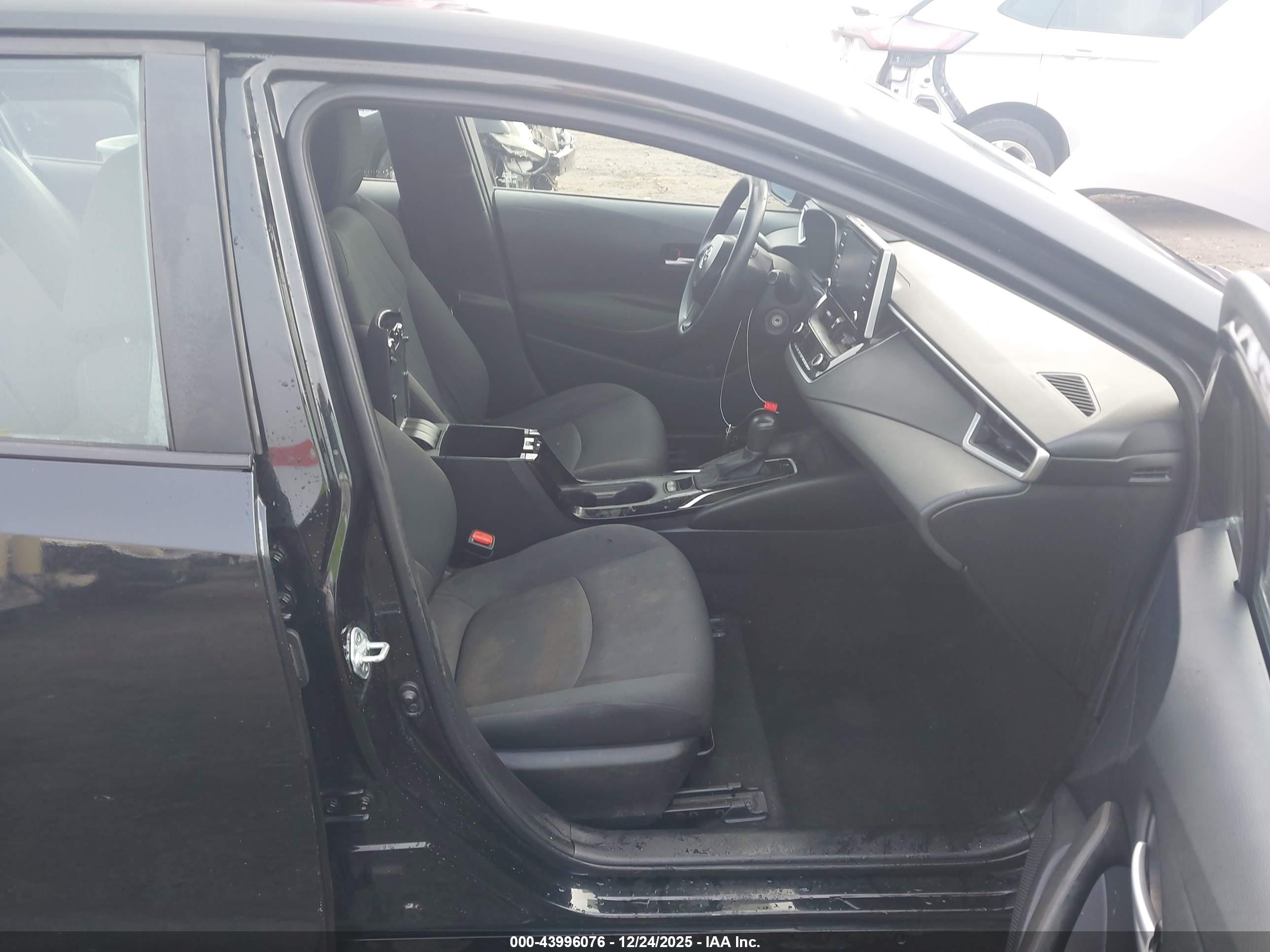 TOYOTA COROLLA image 5