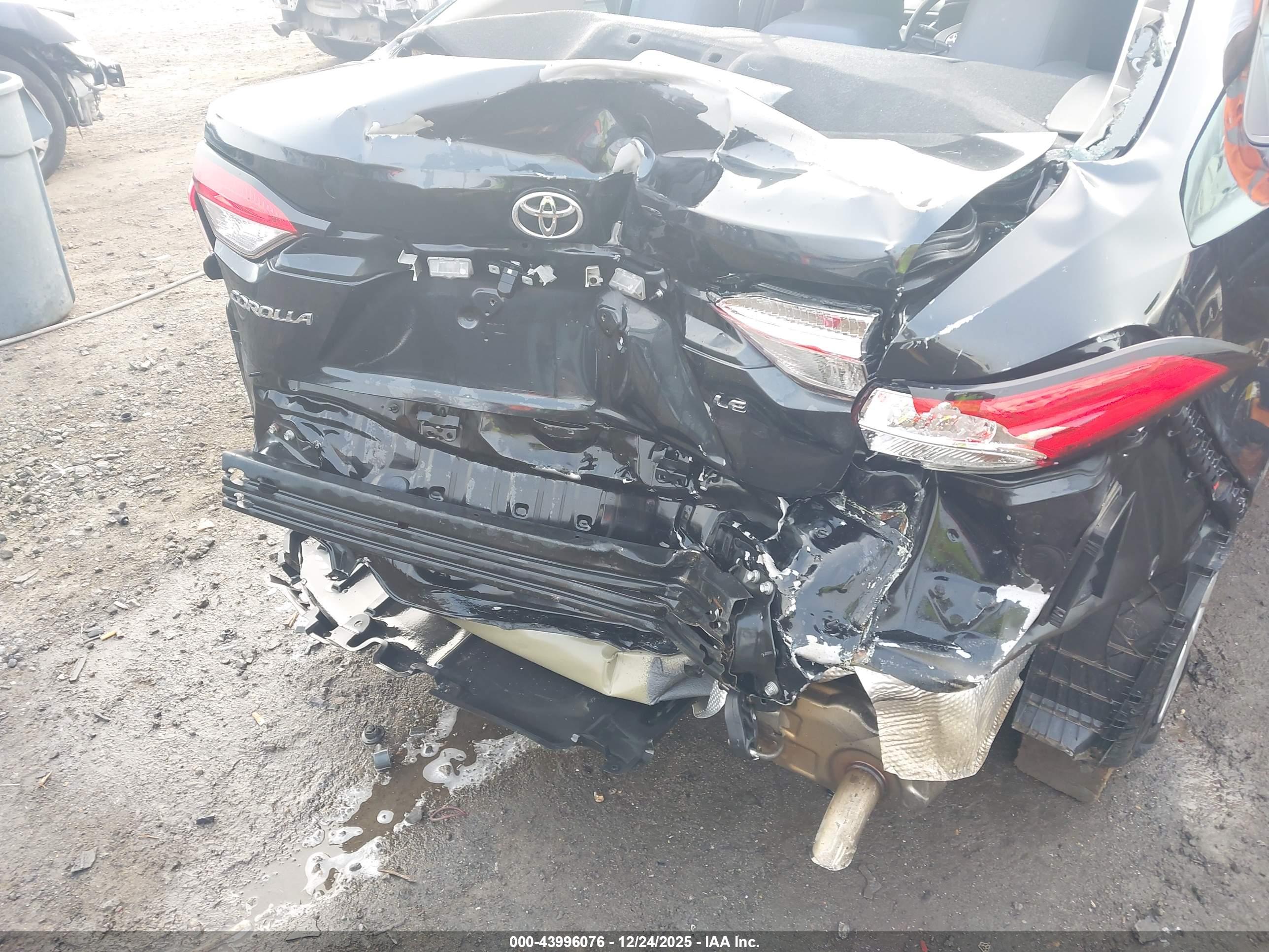 TOYOTA COROLLA image 6