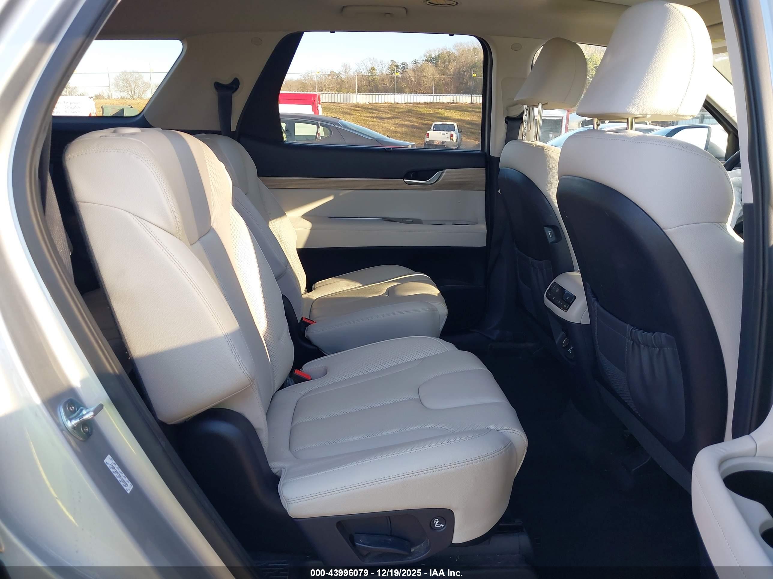 HYUNDAI PALISADE image 8
