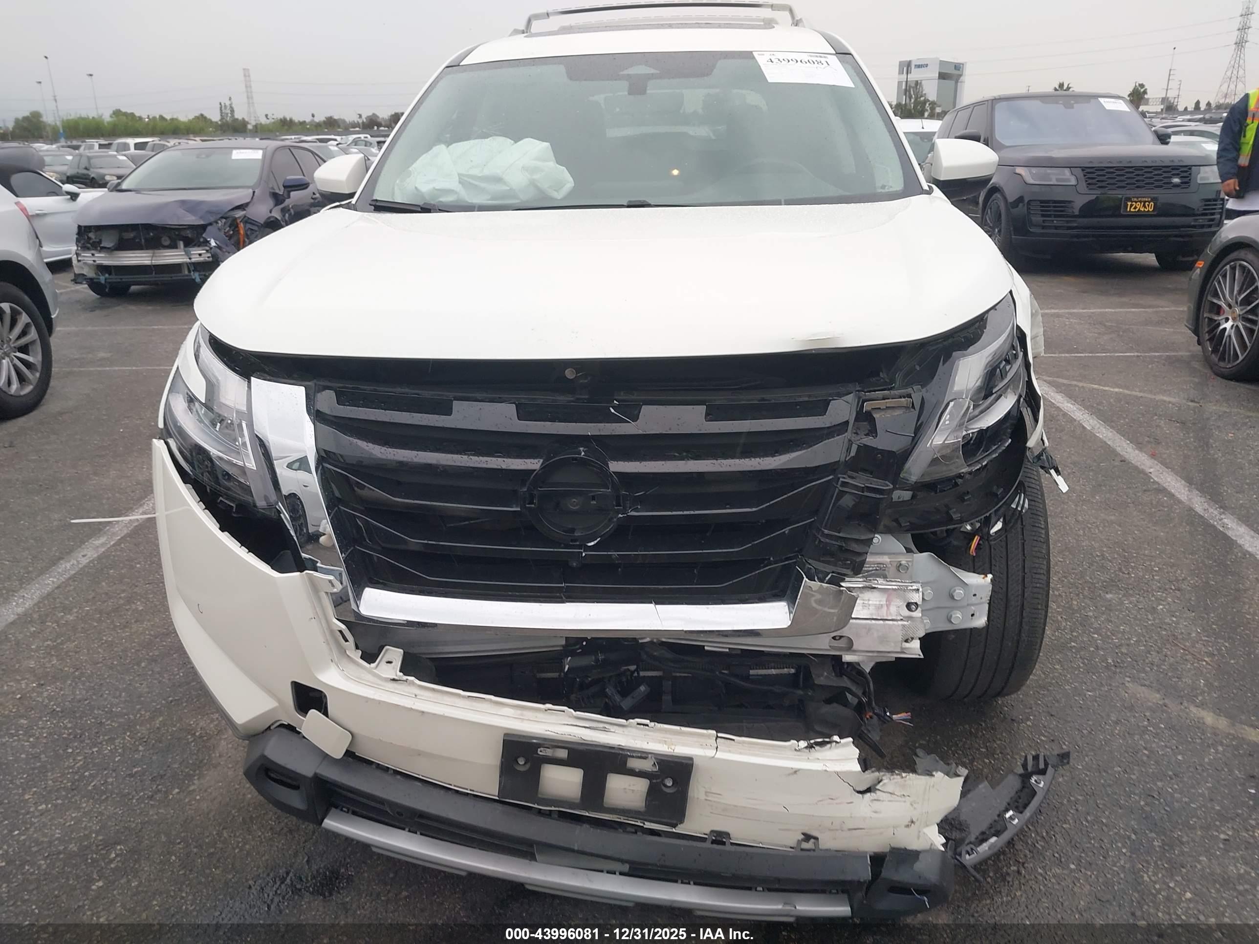 NISSAN PATHFINDER image 6