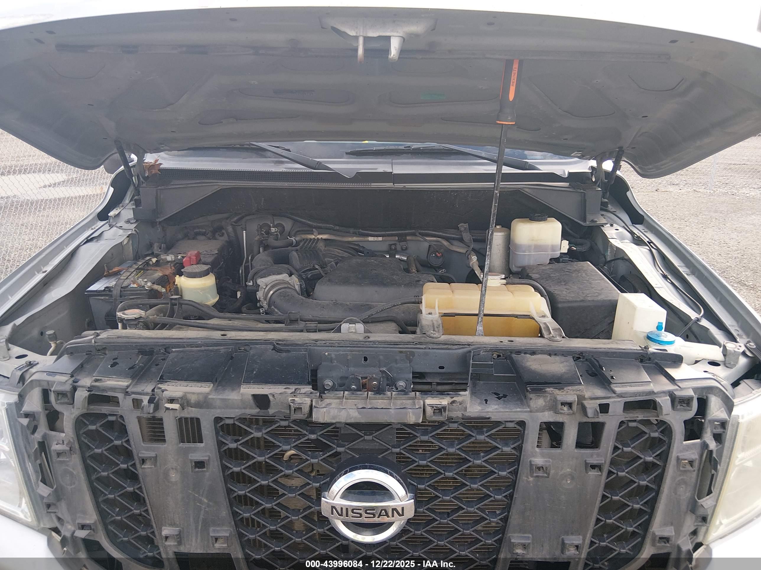 NISSAN NV image 10