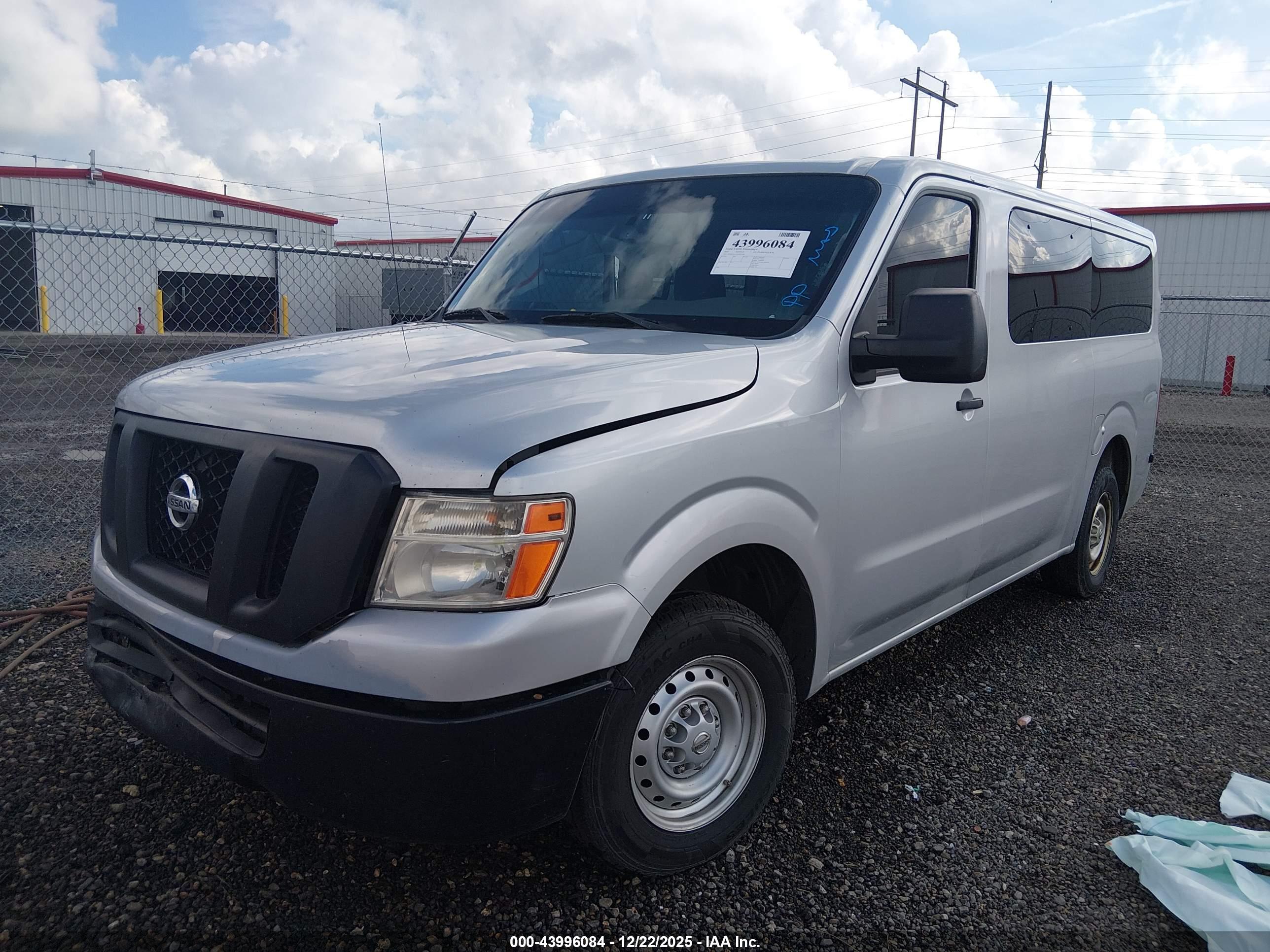 NISSAN NV image 2