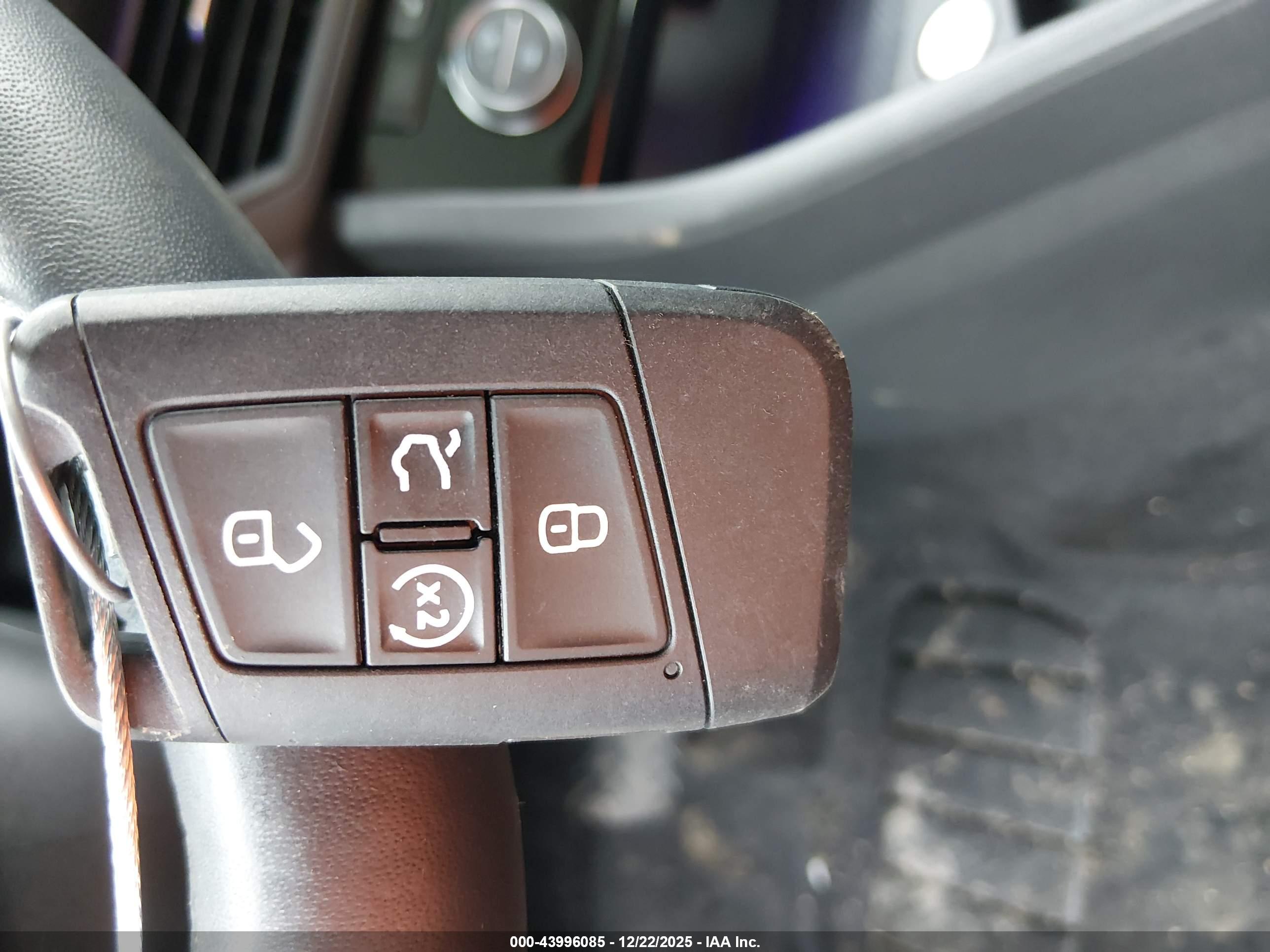 VOLKSWAGEN JETTA image 11