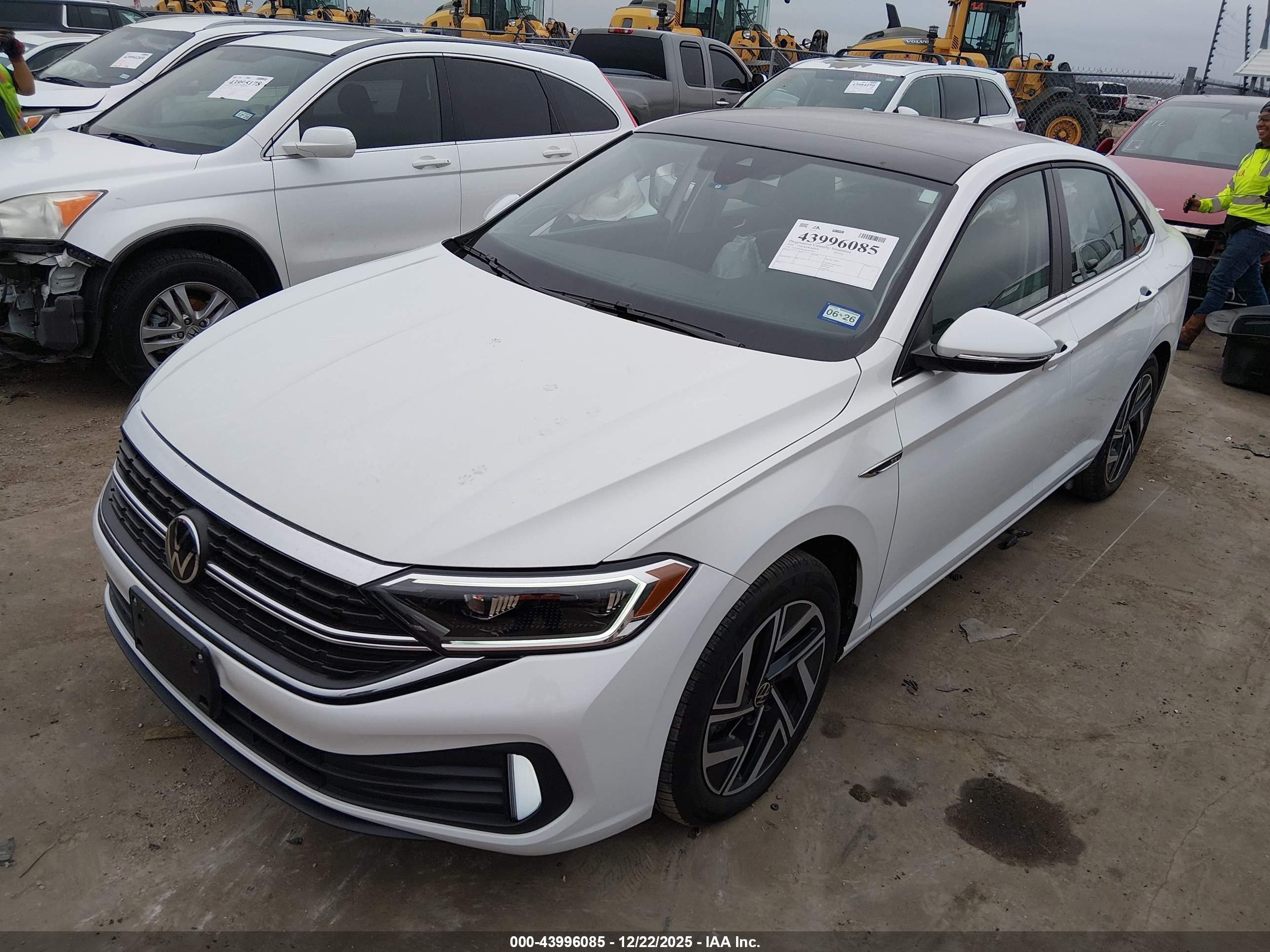 VOLKSWAGEN JETTA image 2