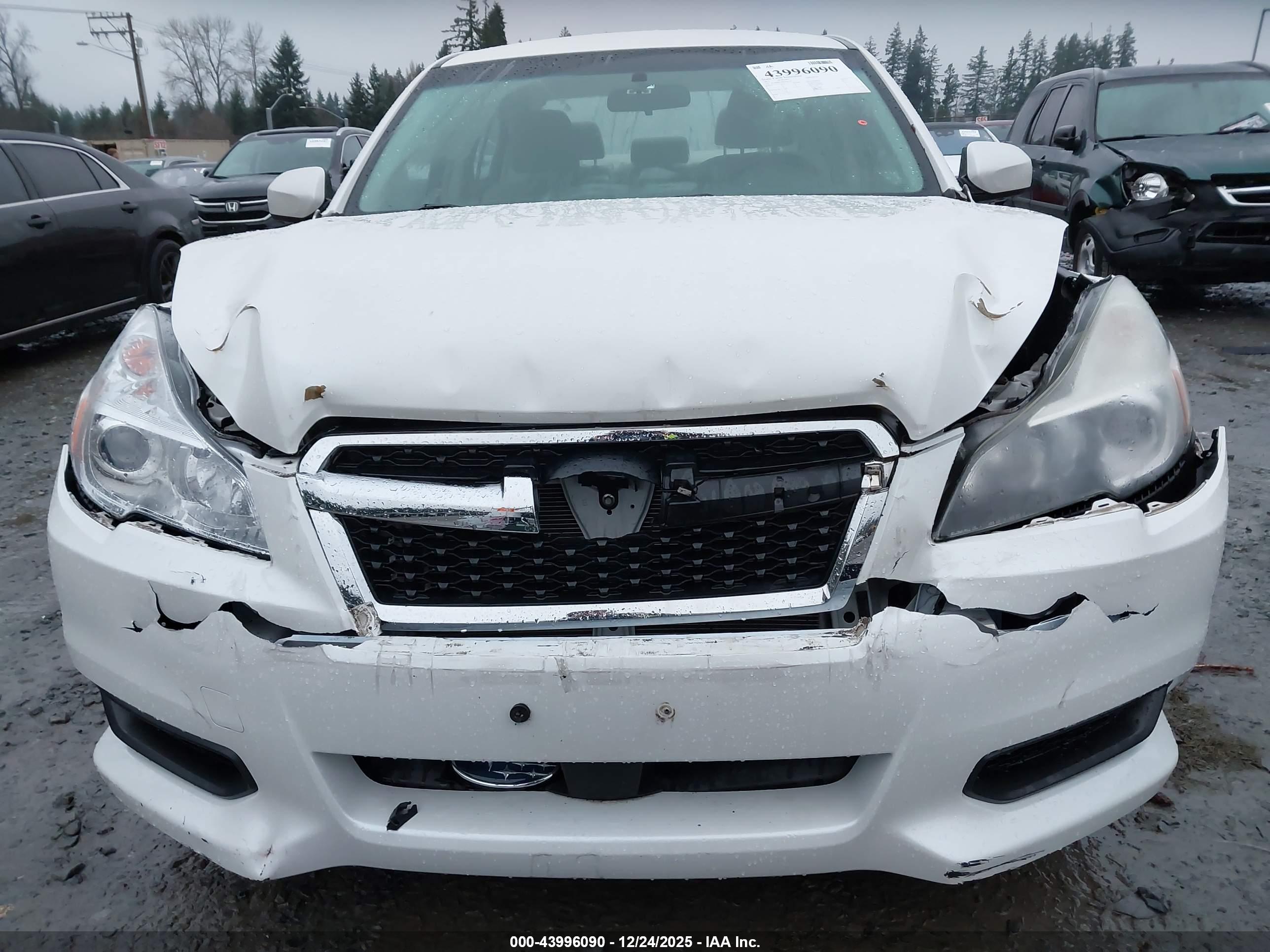 SUBARU LEGACY image 6