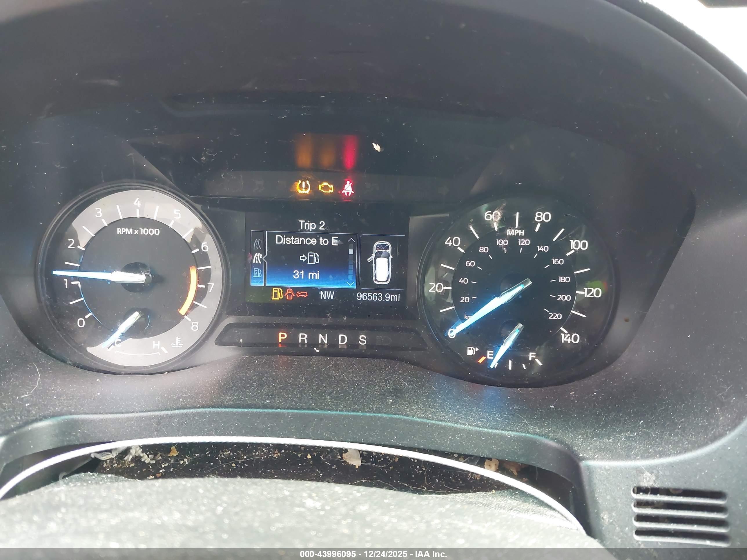 FORD EXPLORER image 7