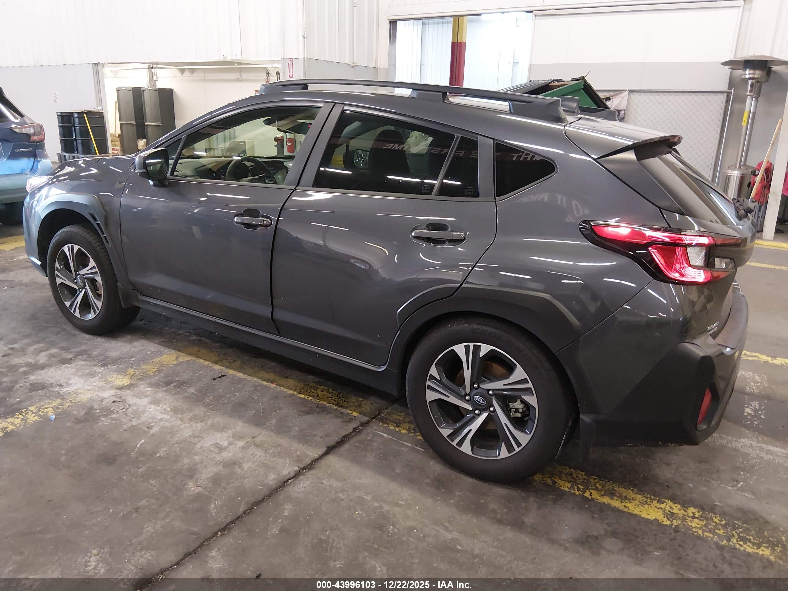 SUBARU CROSSTREK image 3