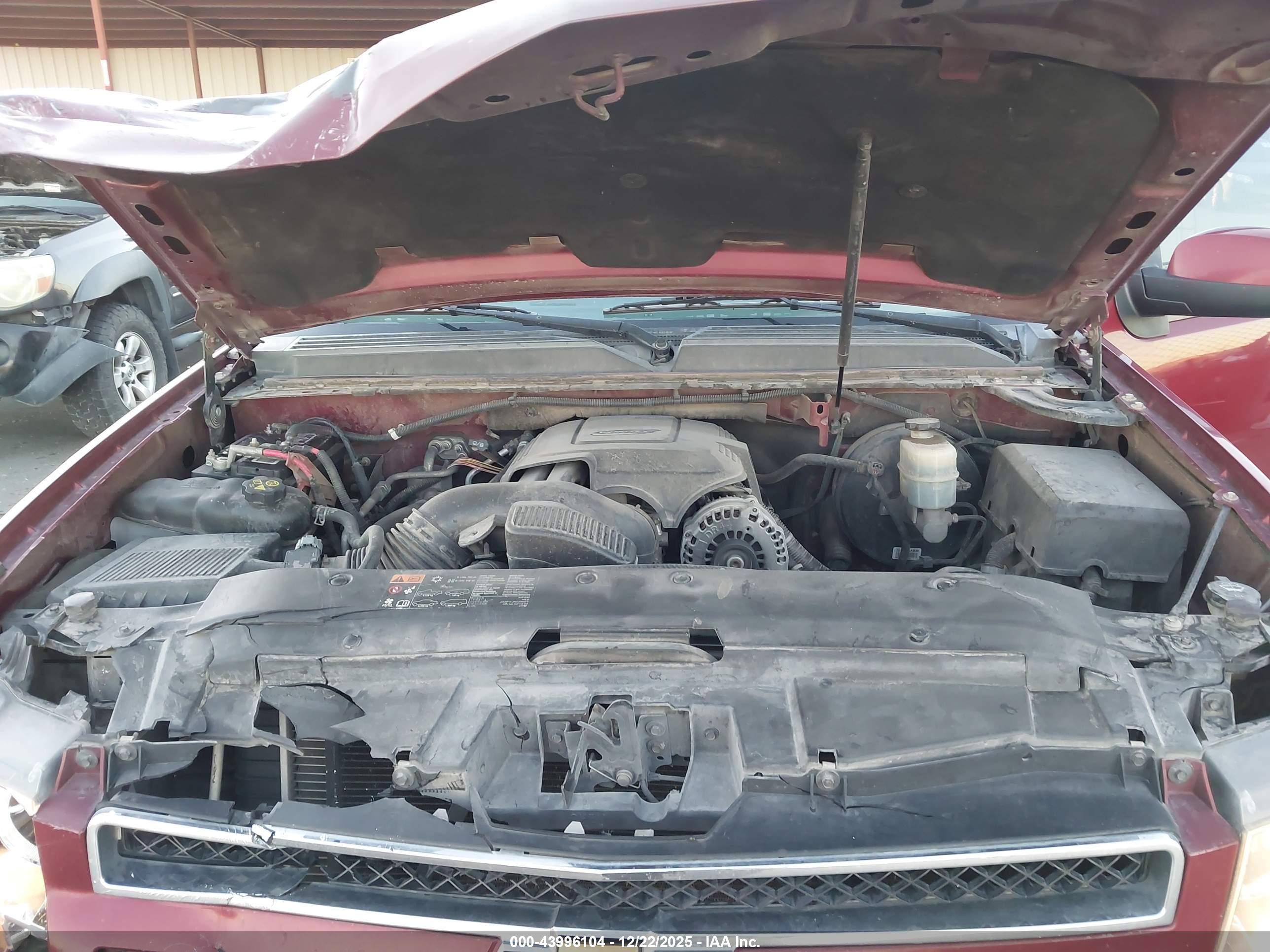 CHEVROLET TAHOE image 10