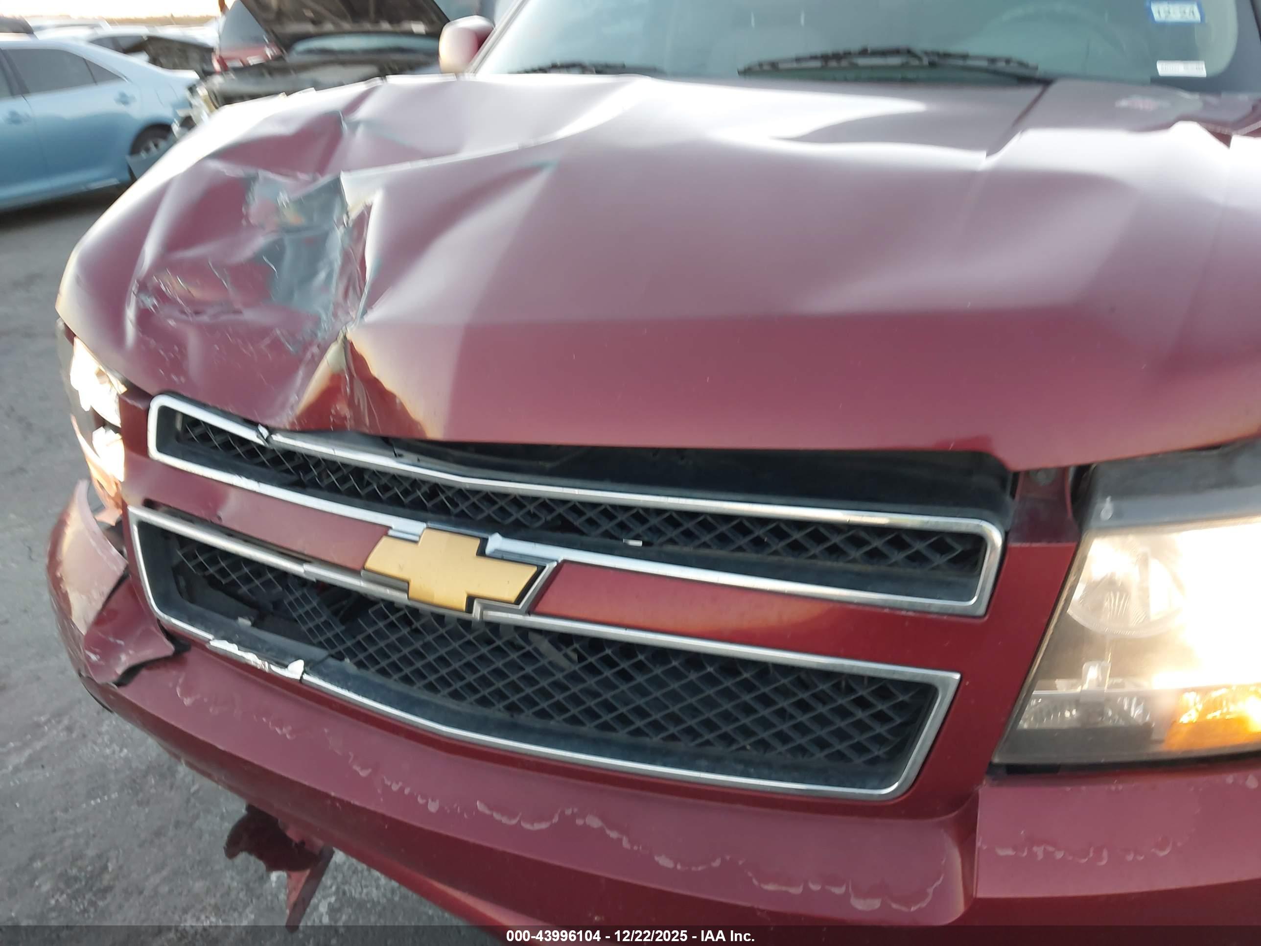 CHEVROLET TAHOE image 6
